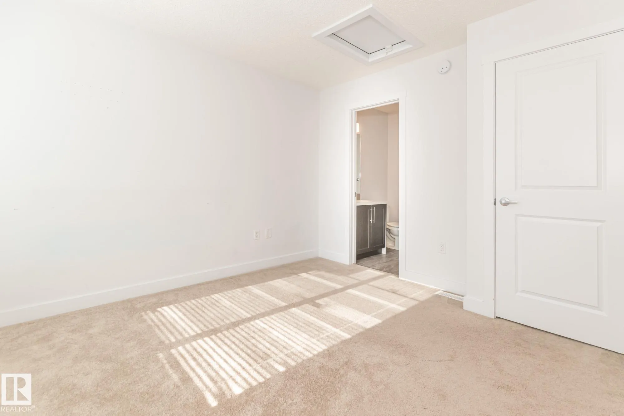 655 WATT Boulevard