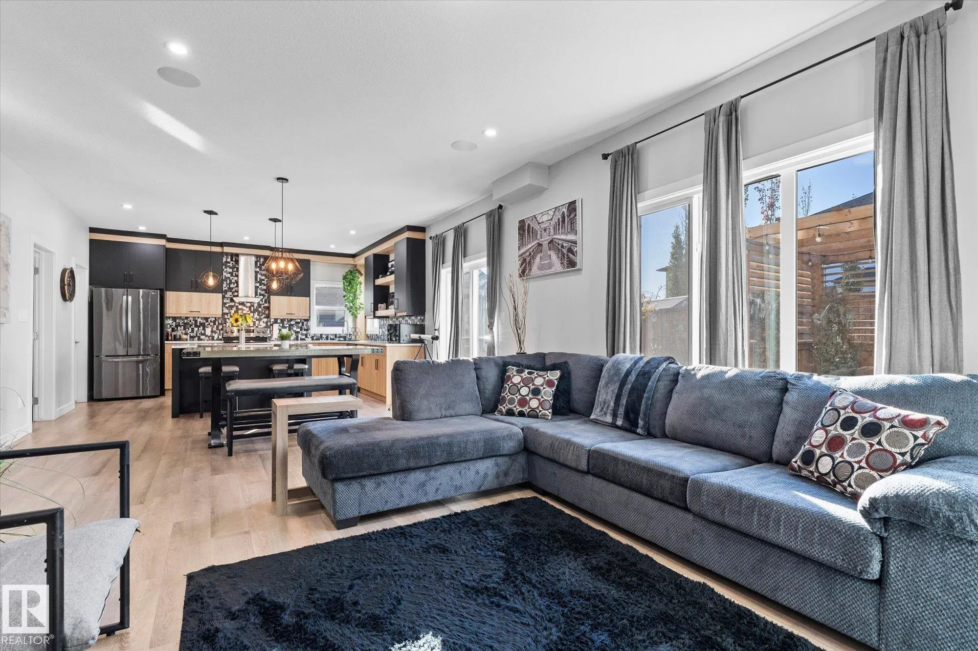 93 LILAC Bay