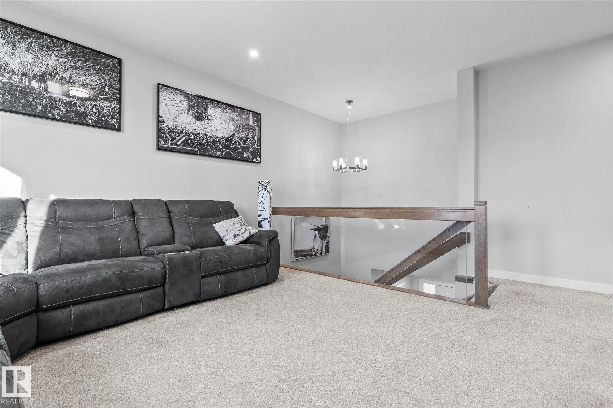 93 LILAC Bay