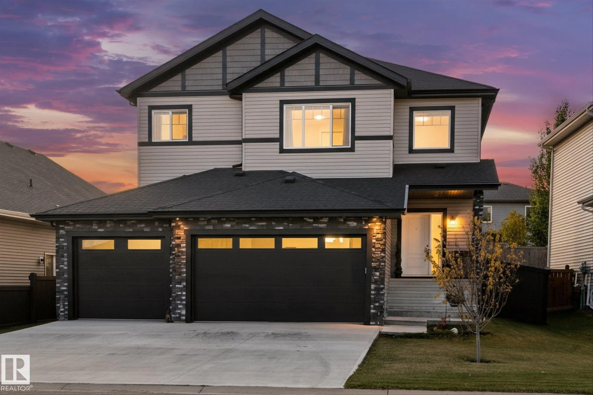 93 LILAC Bay