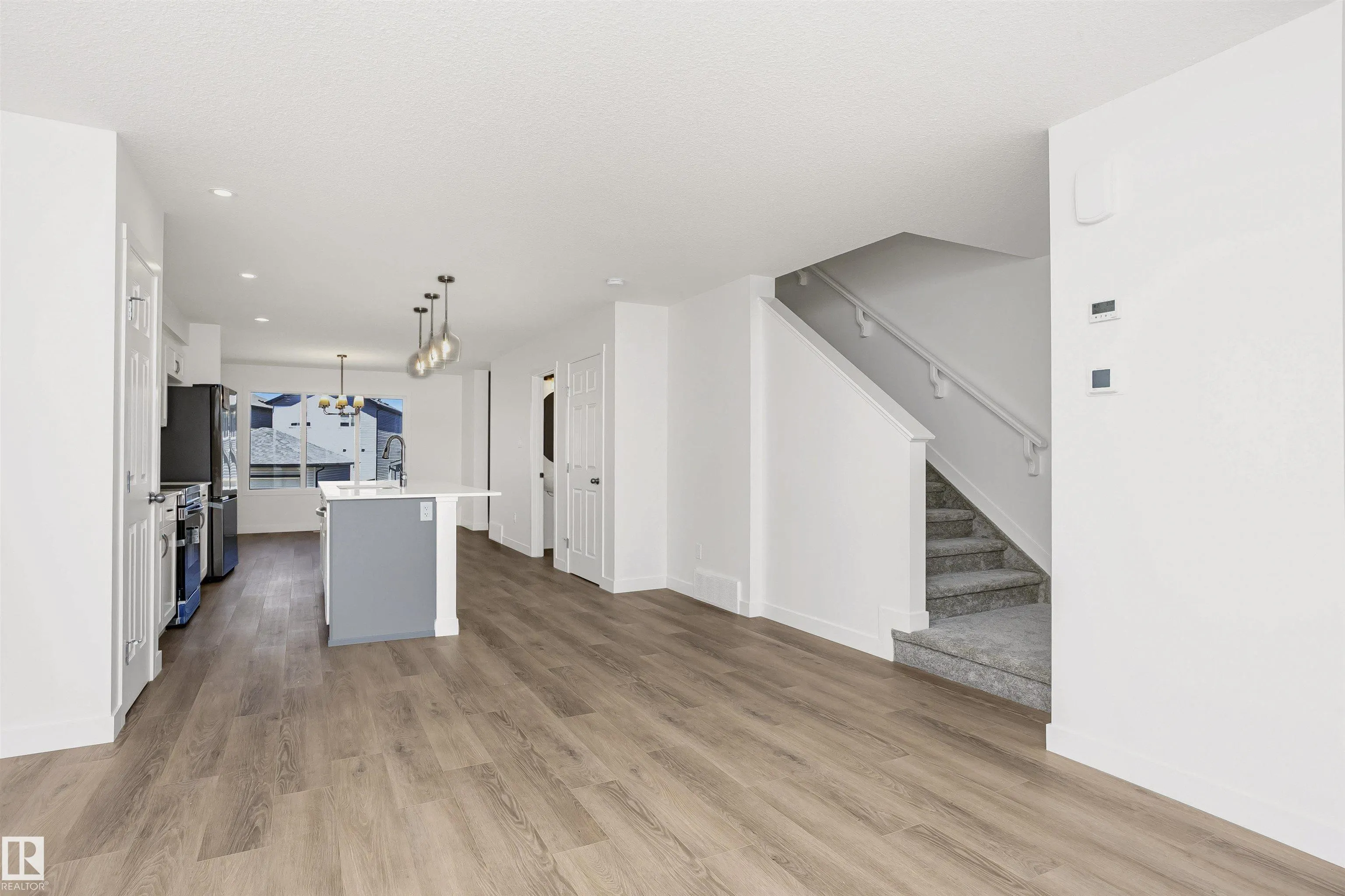 9552 CARSON Bend