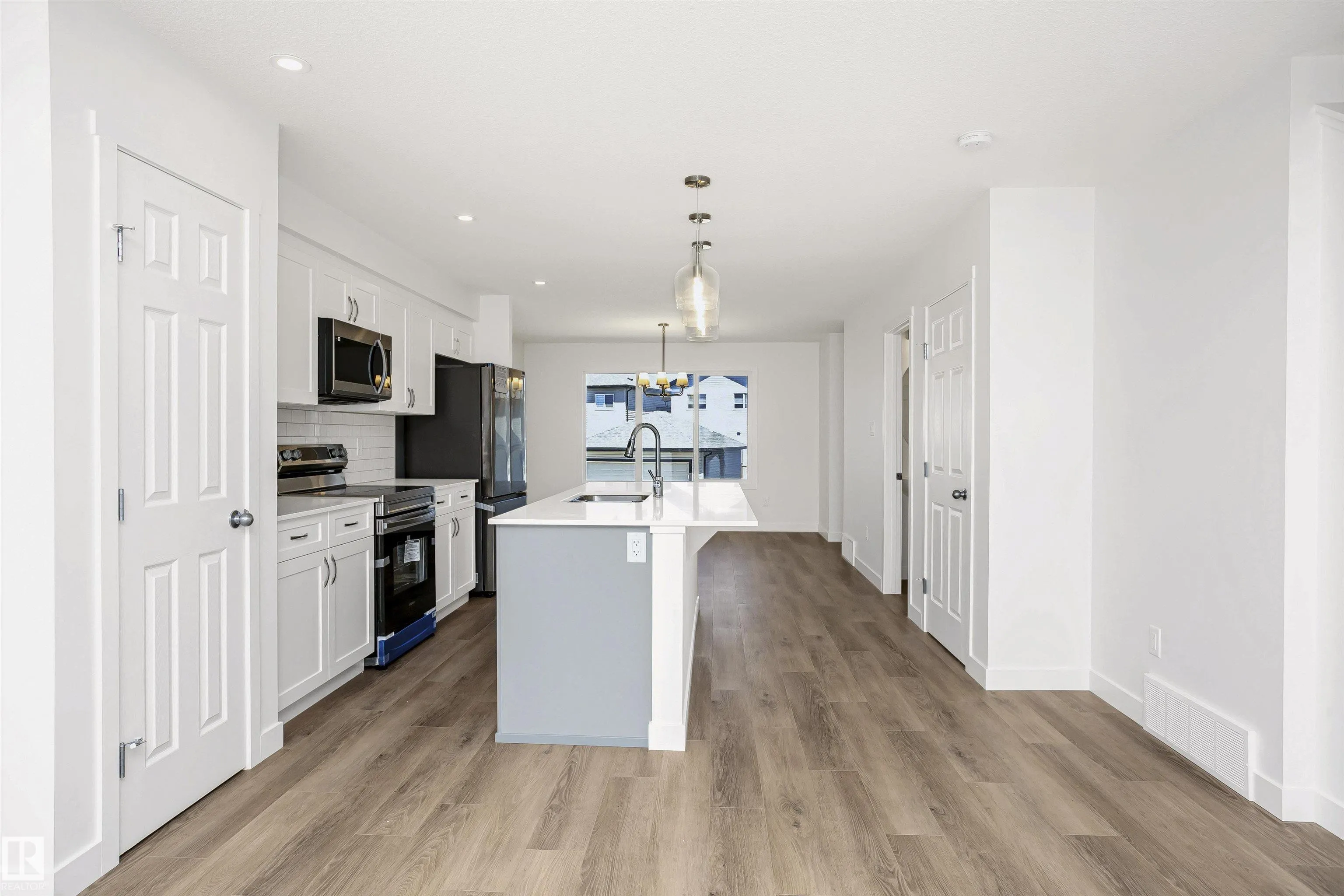 9552 CARSON Bend