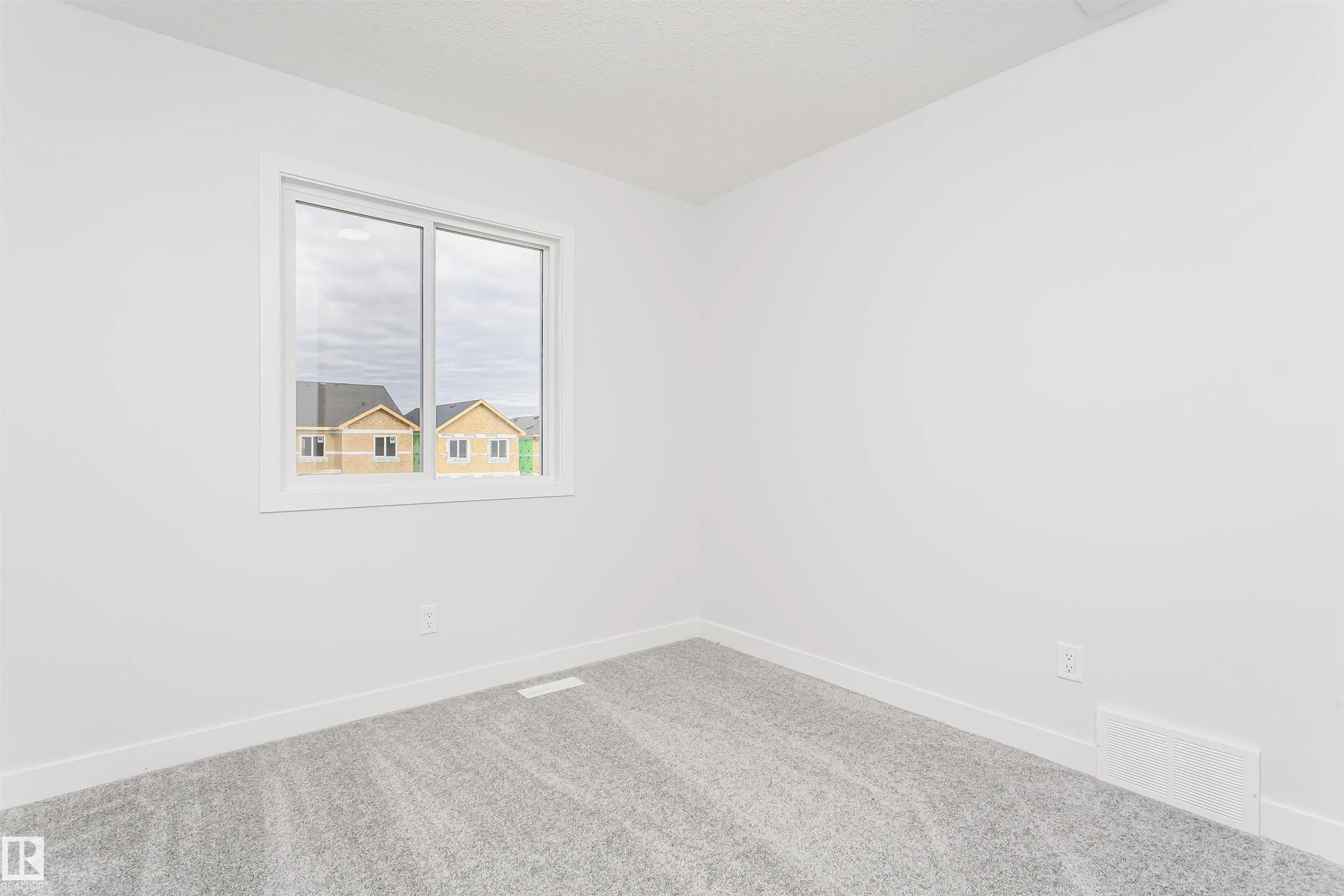 9564 CARSON Bend