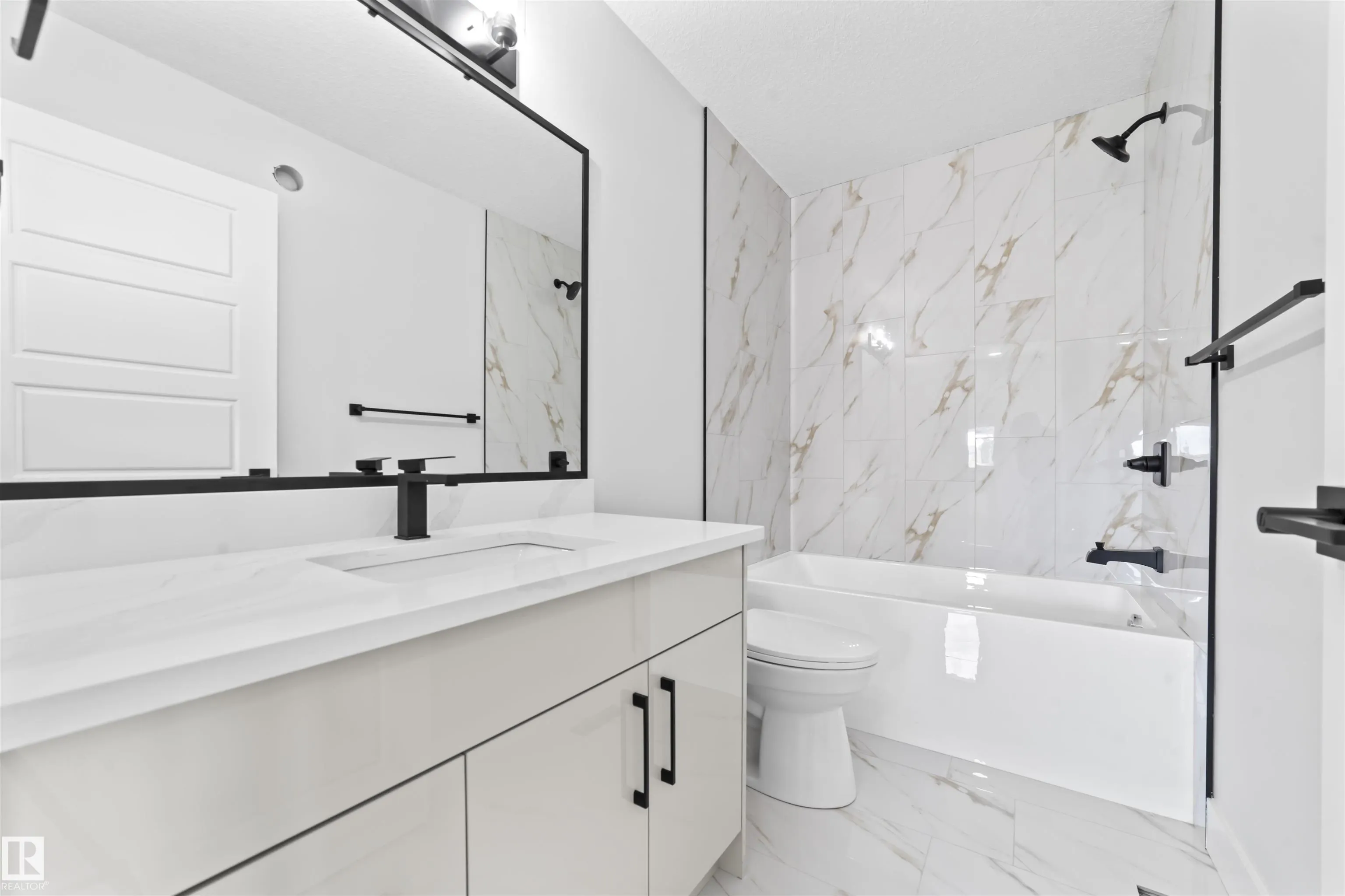 201 DEER Valley Drive