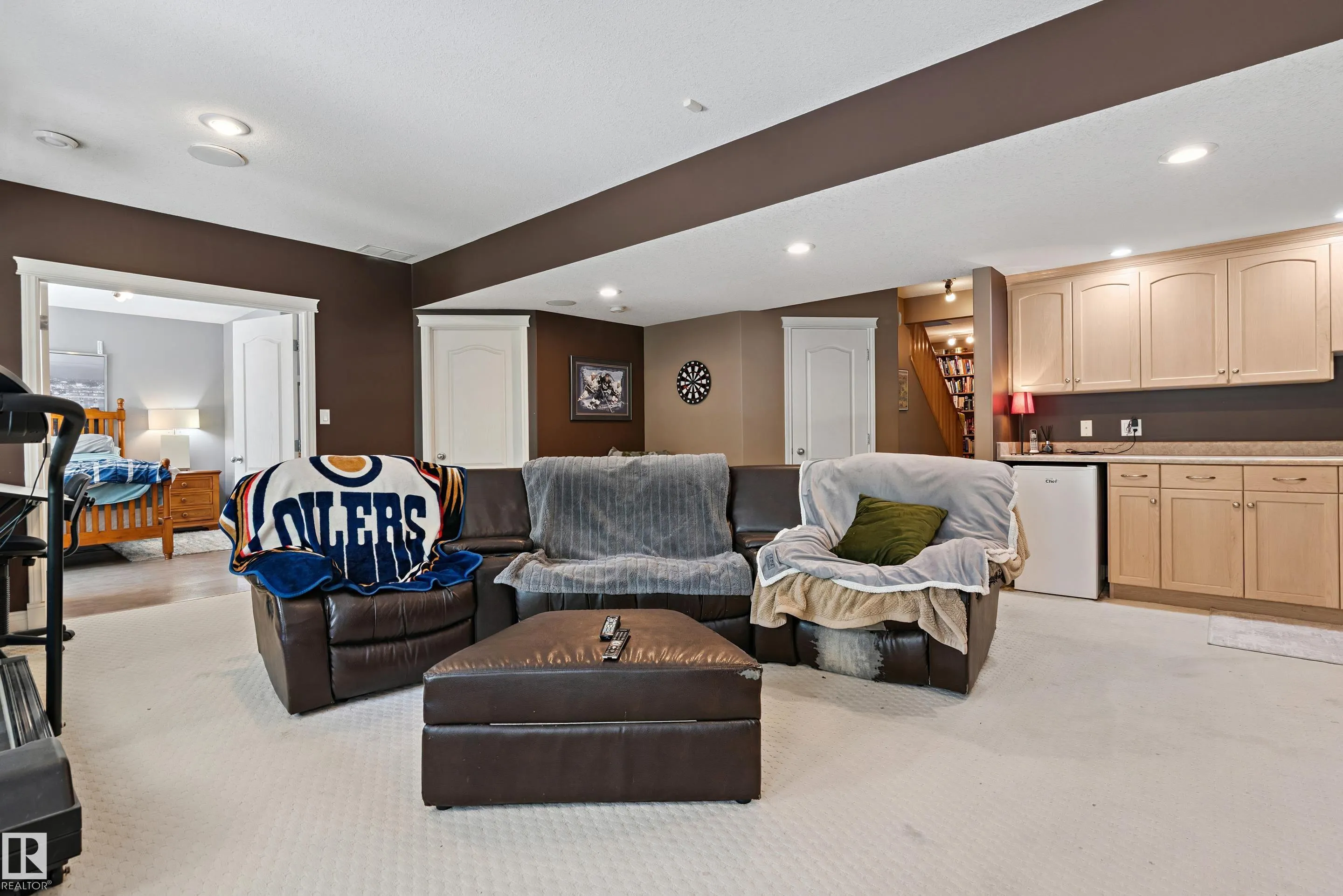 617 DALHOUSIE Crescent