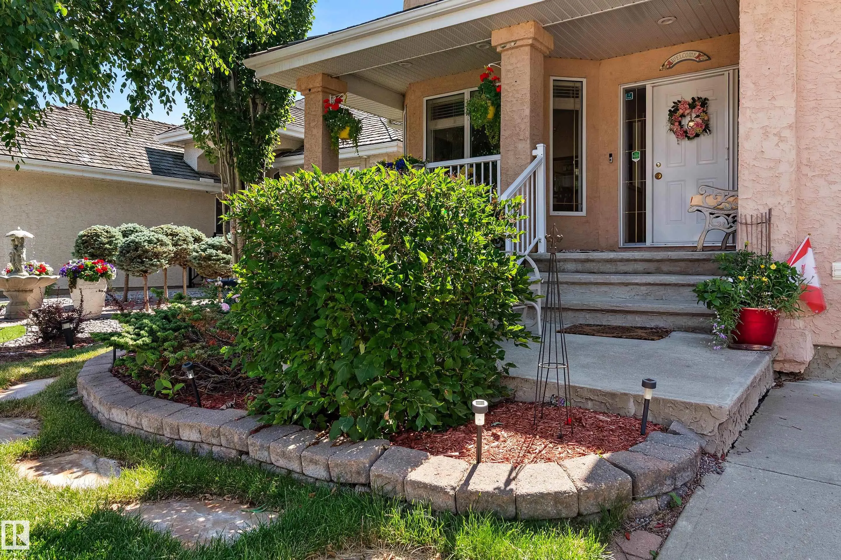 617 DALHOUSIE Crescent