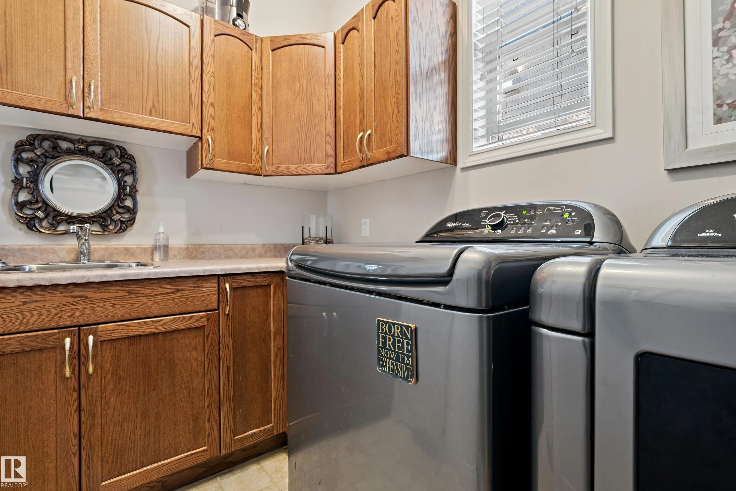 617 DALHOUSIE Crescent