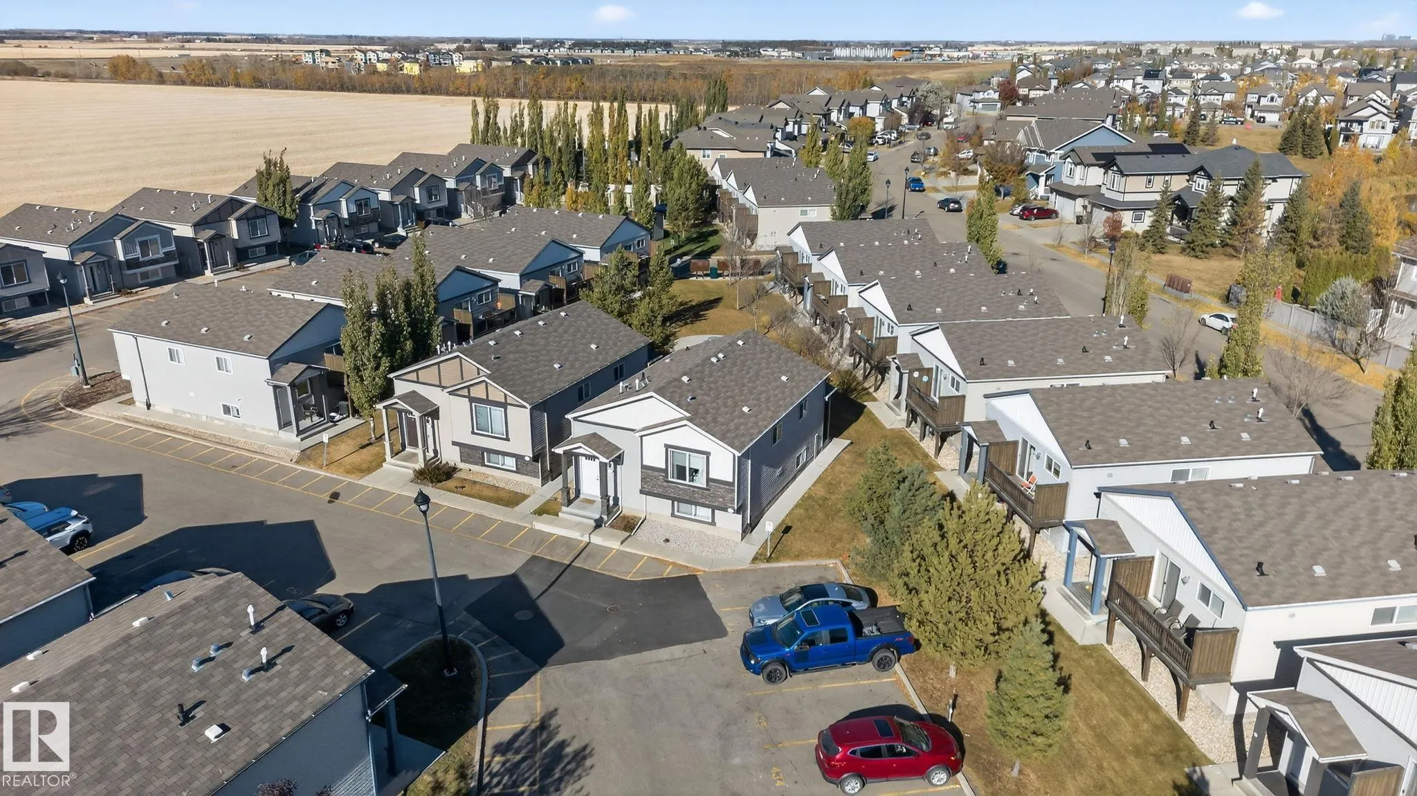 195, 142 Selkirk Place