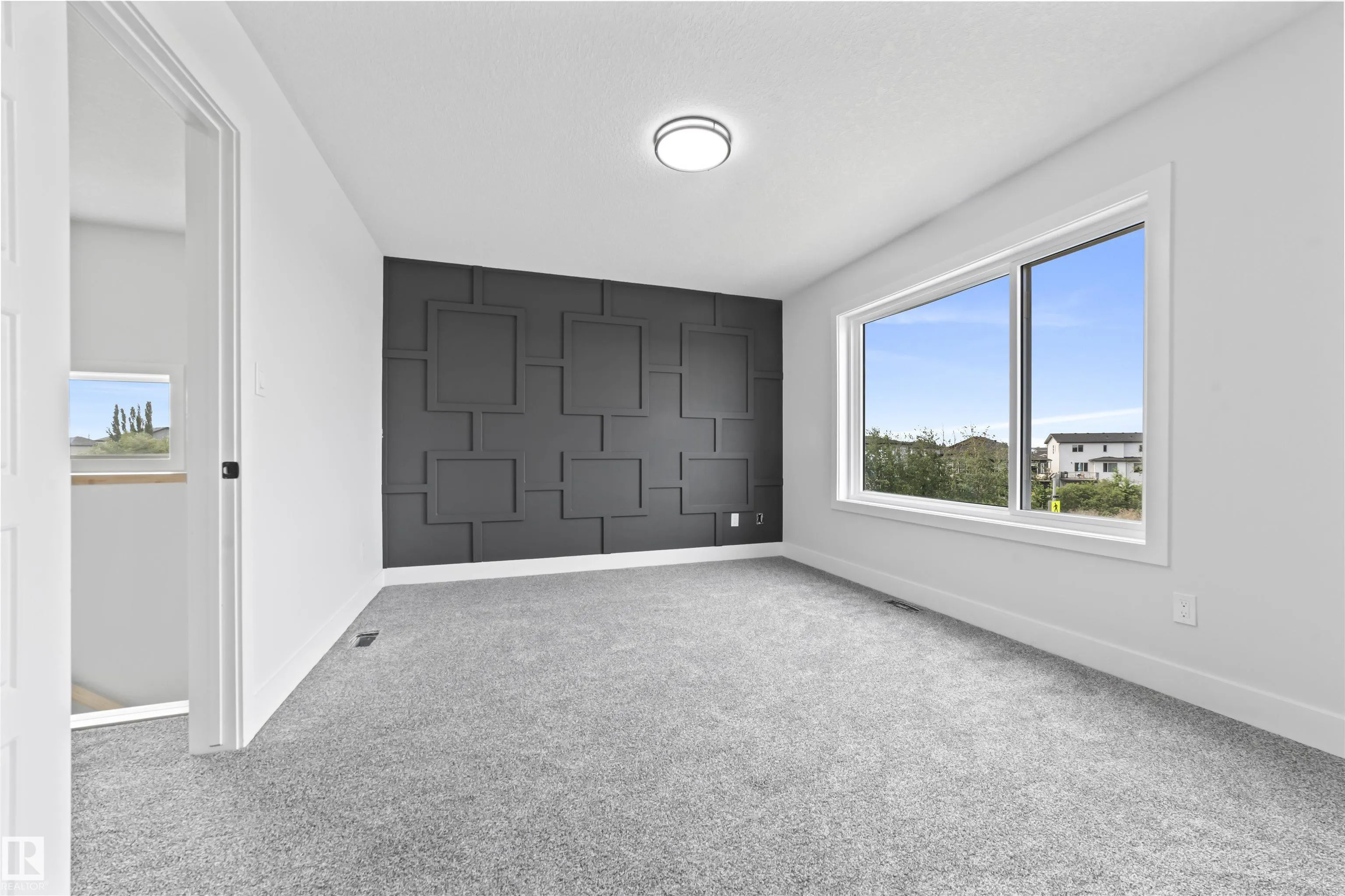 203 DEER Valley Drive