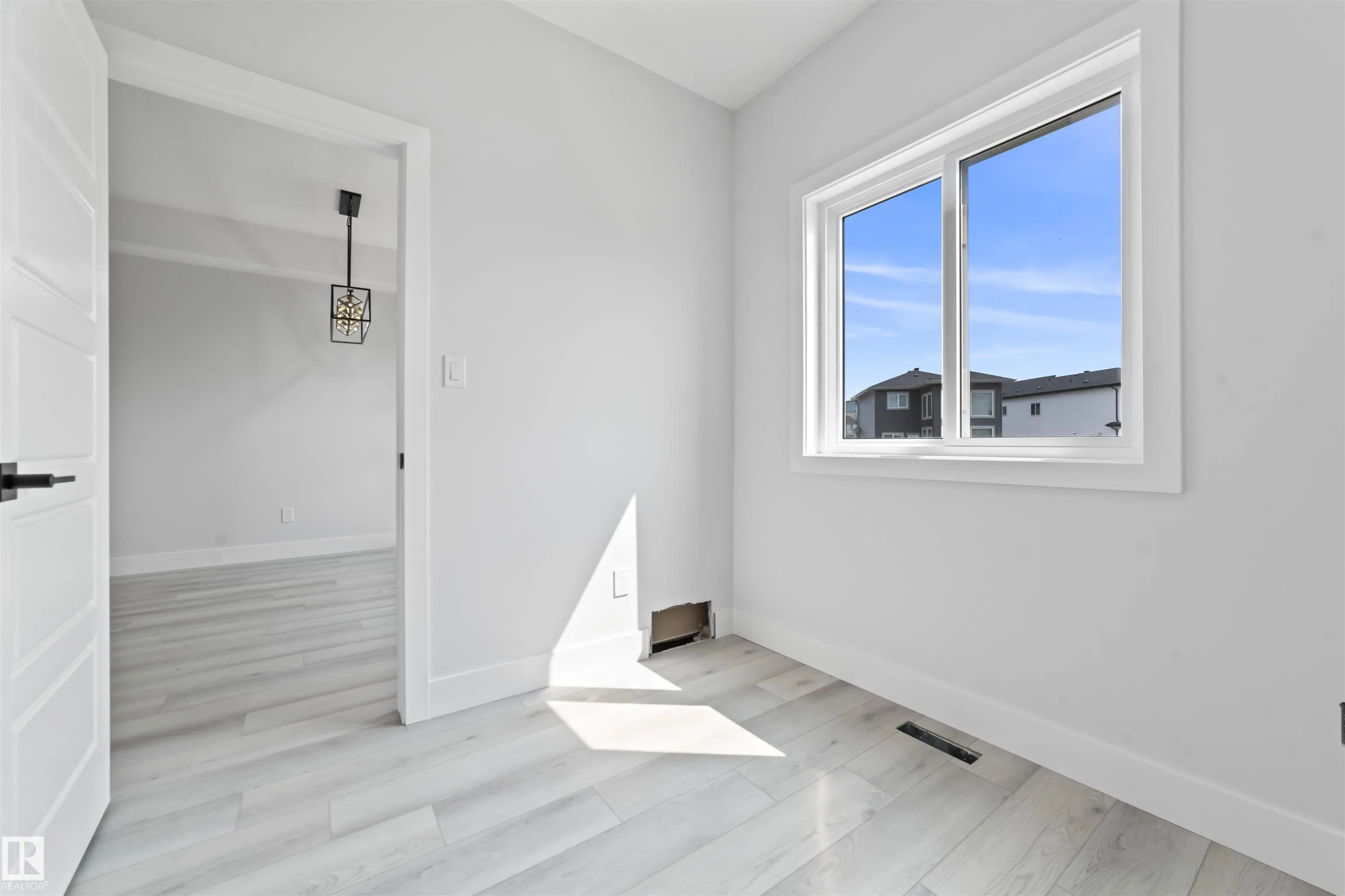 203 DEER Valley Drive