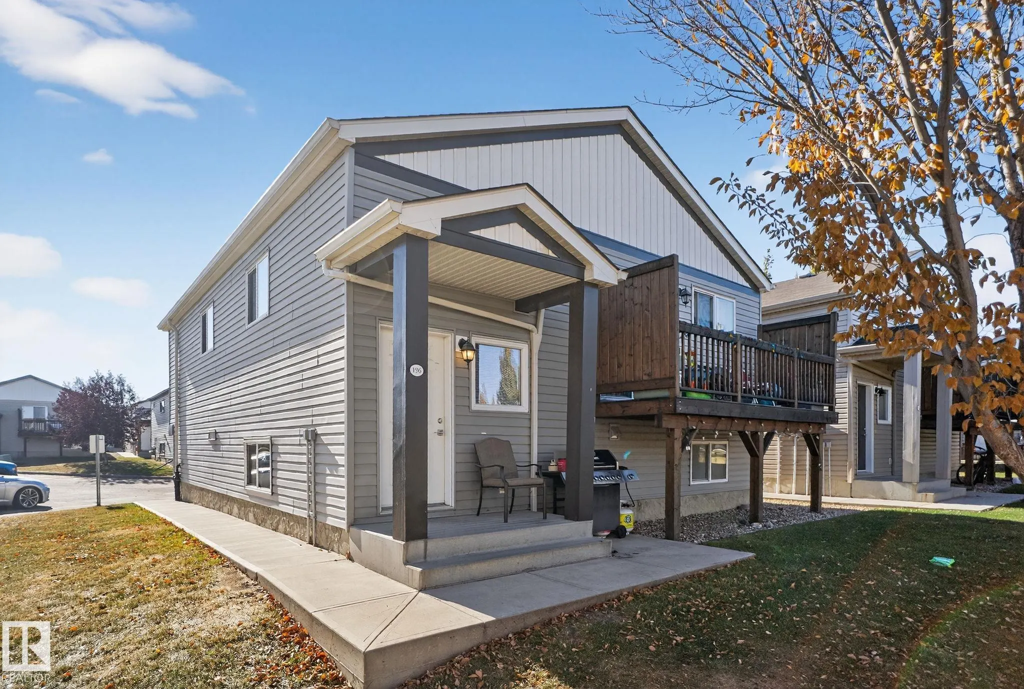 196, 142 Selkirk Place