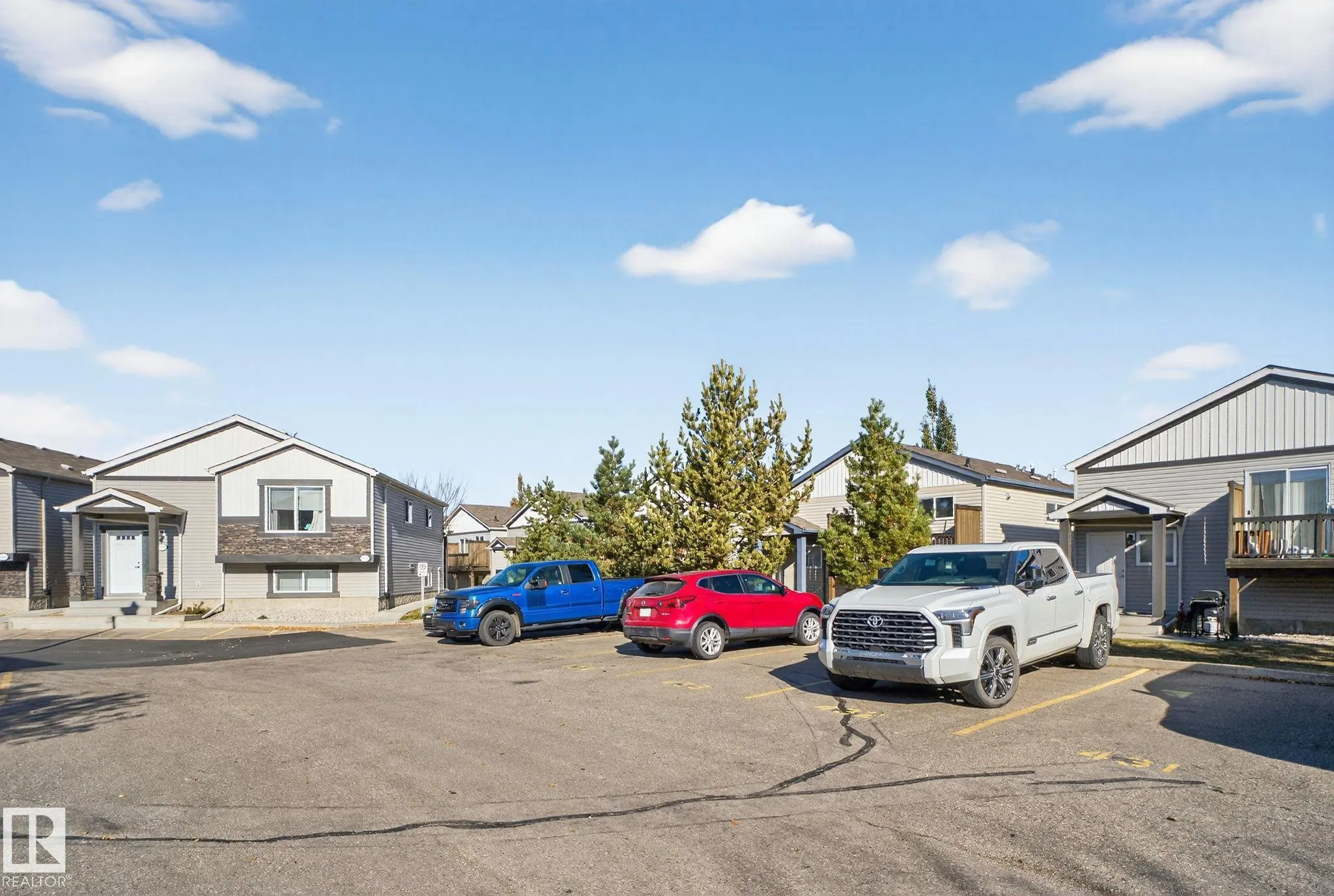 196, 142 Selkirk Place