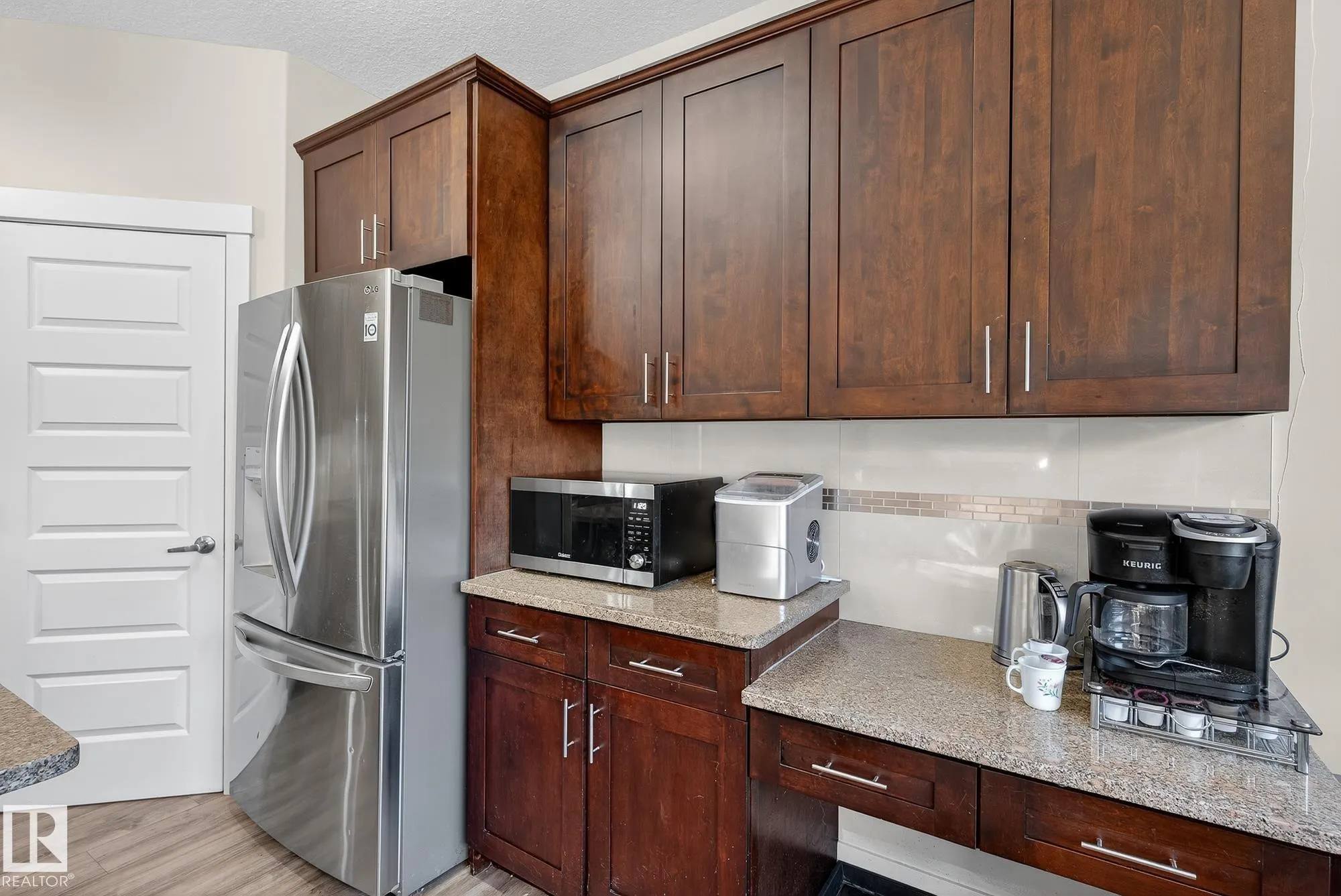 22 Shorewood Cr