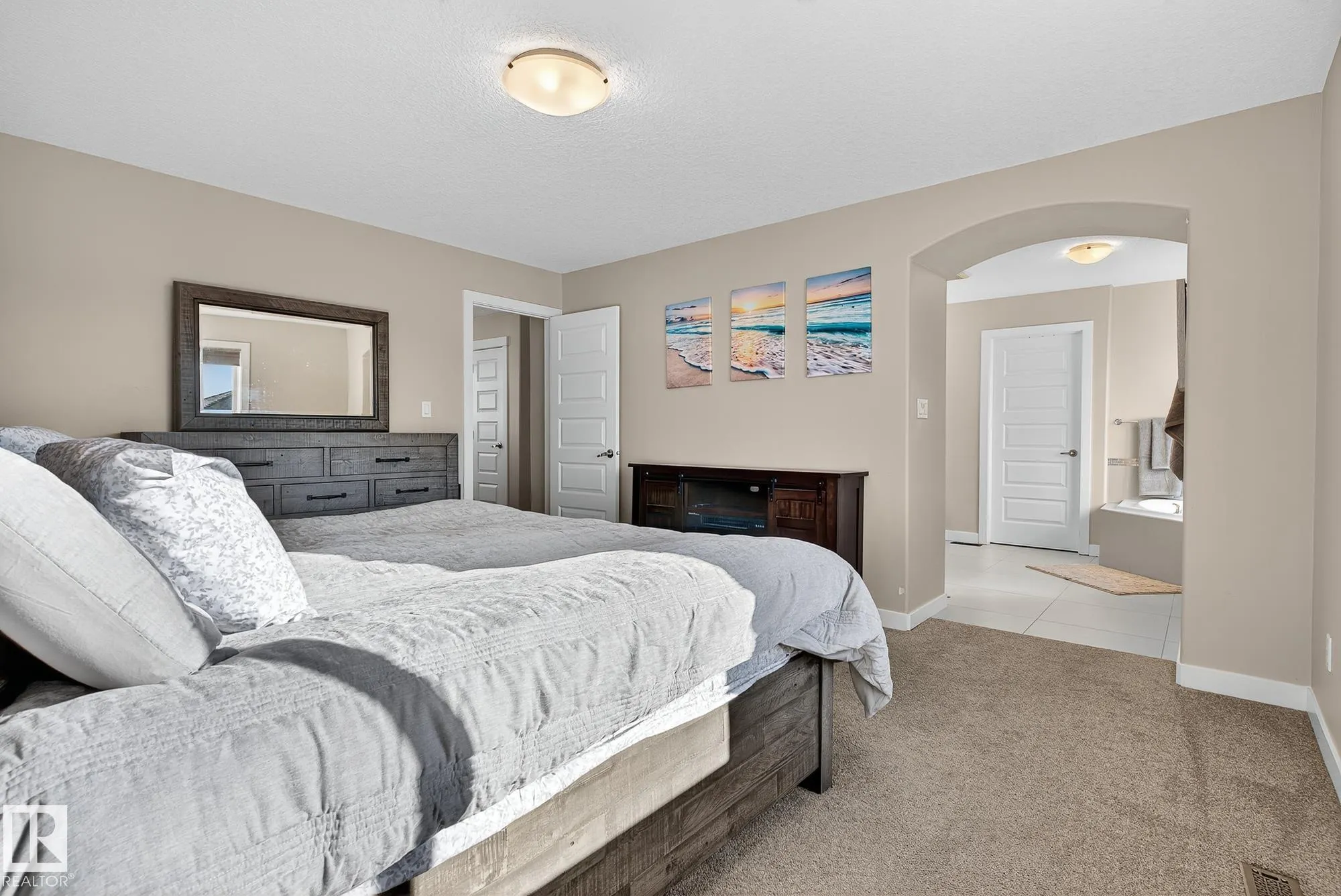 22 Shorewood Cr