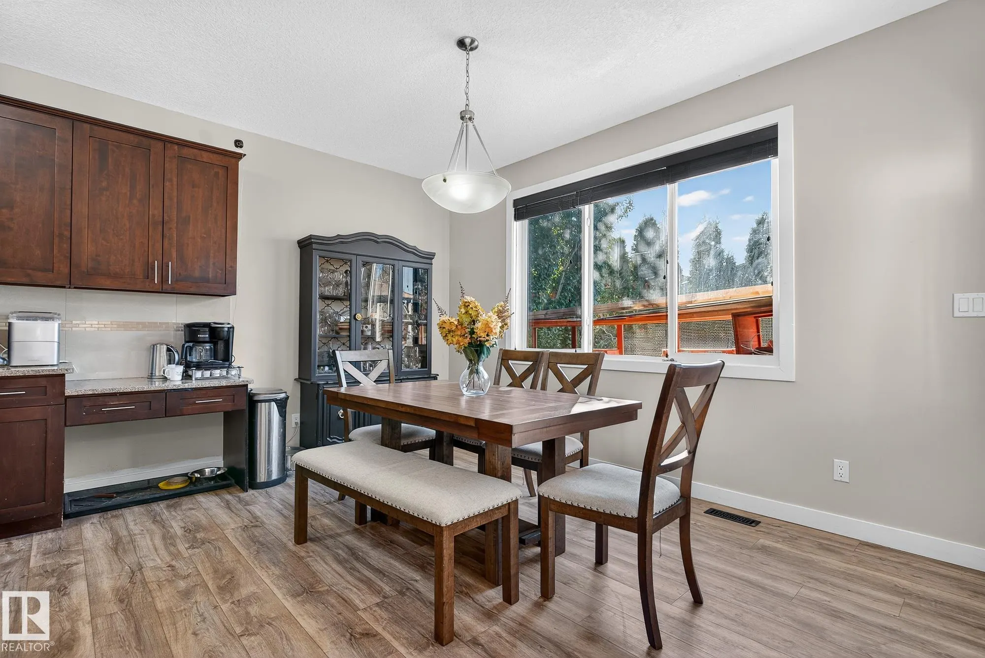 22 Shorewood Cr