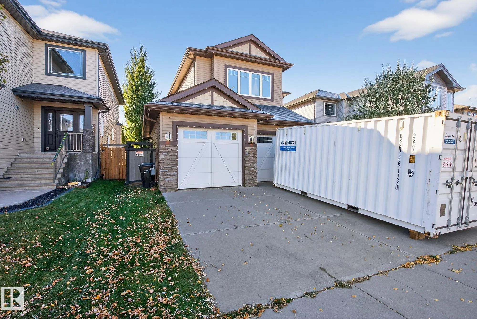 22 Shorewood Cr
