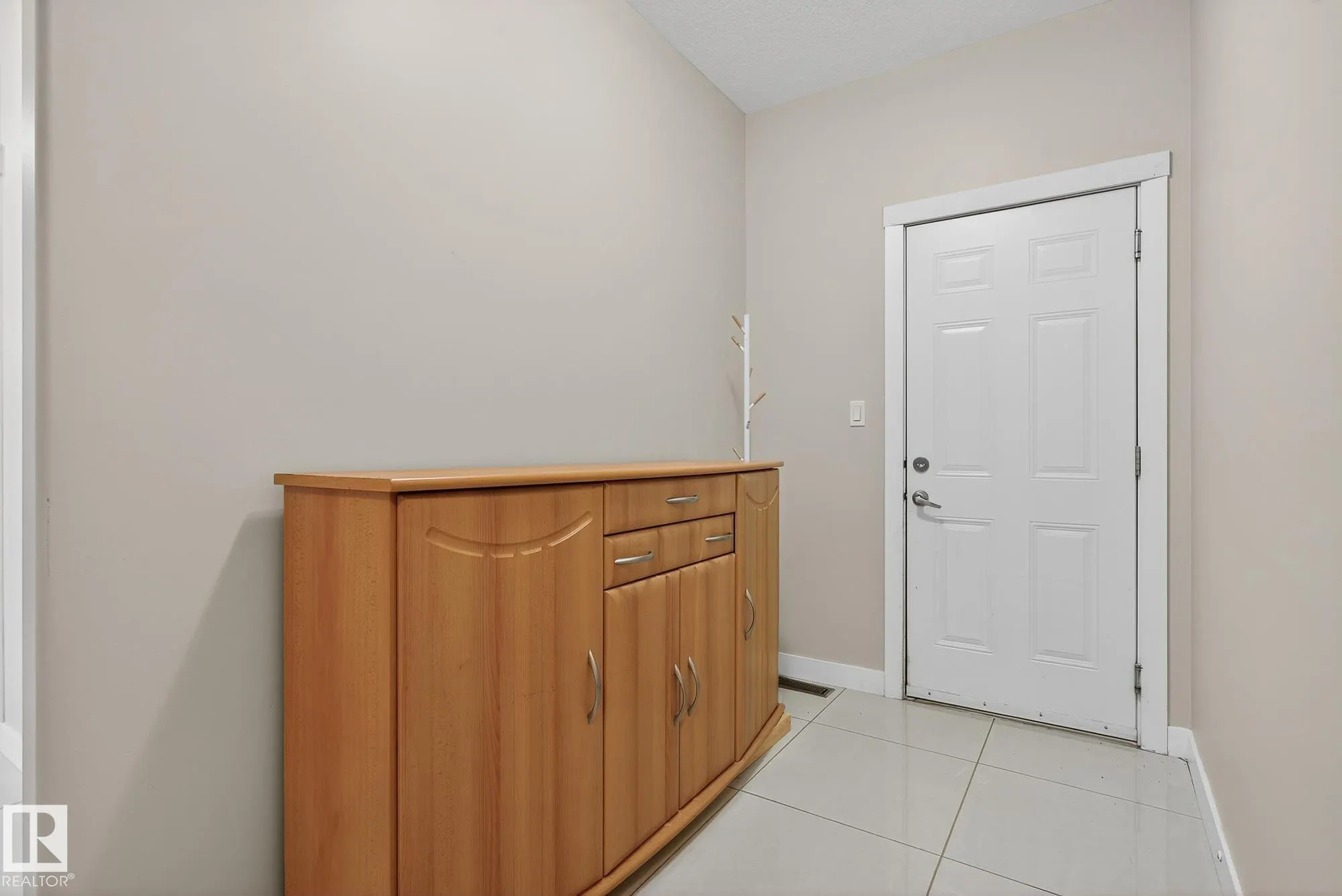 22 Shorewood Cr