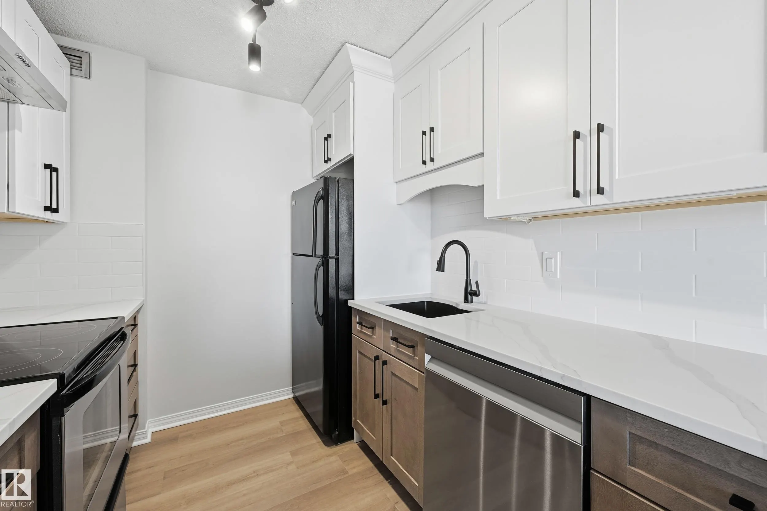 10011 116 Street