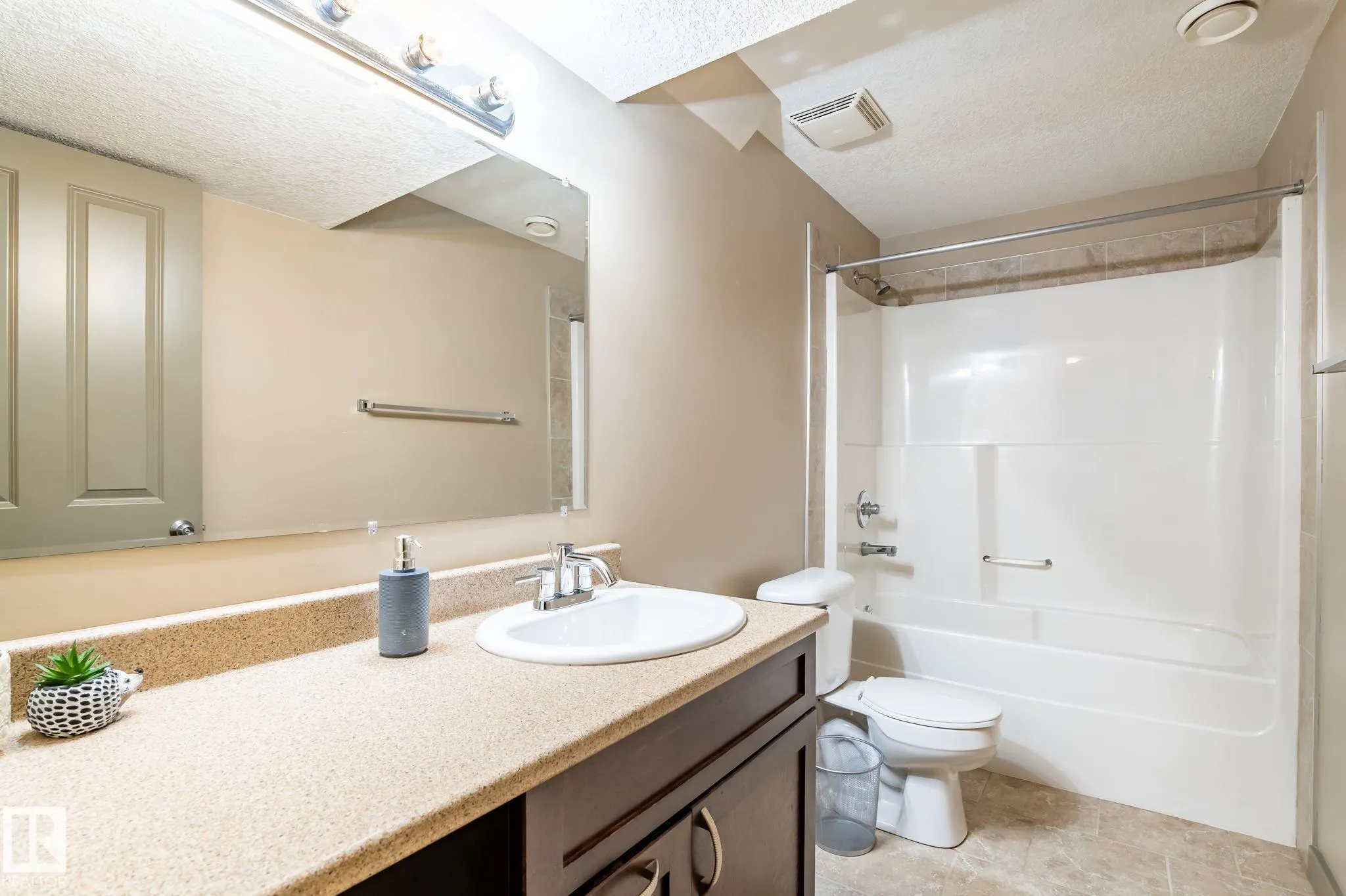 7 snowbird cres