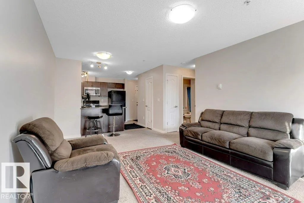 392 SILVER BERRY Road