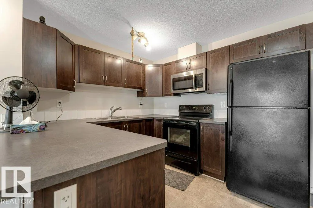 392 SILVER BERRY Road