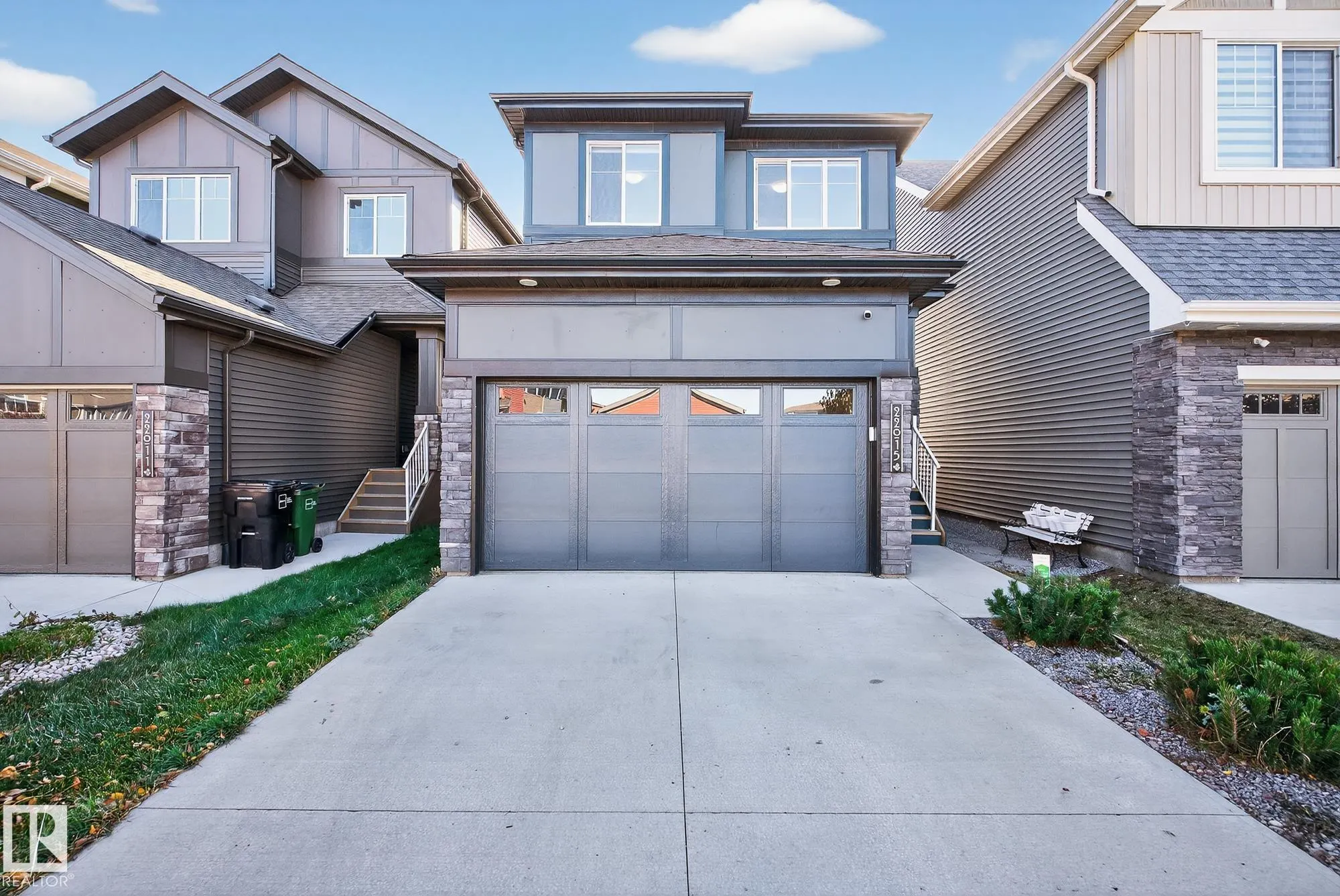 22015 85 AVE