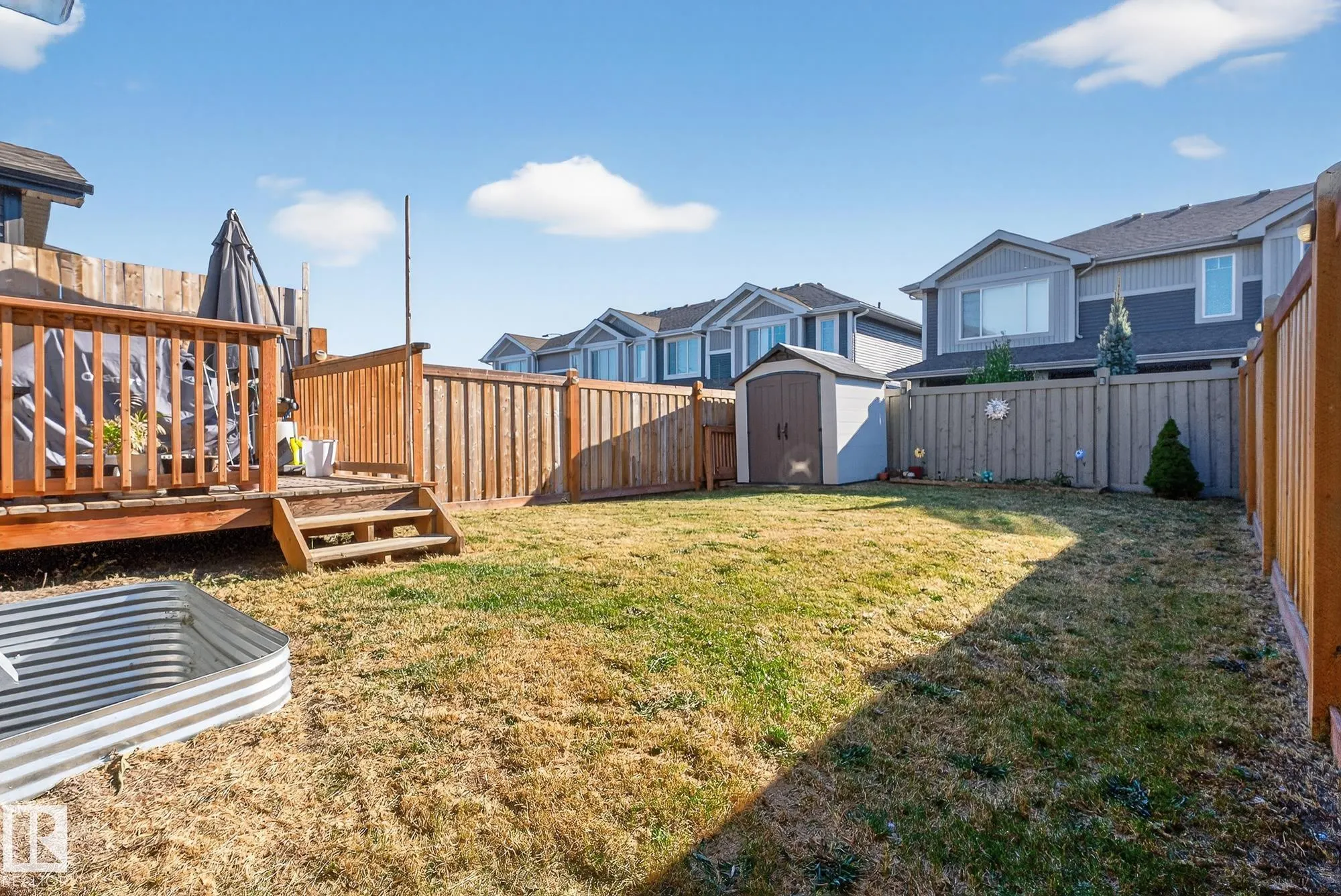 22015 85 AVE