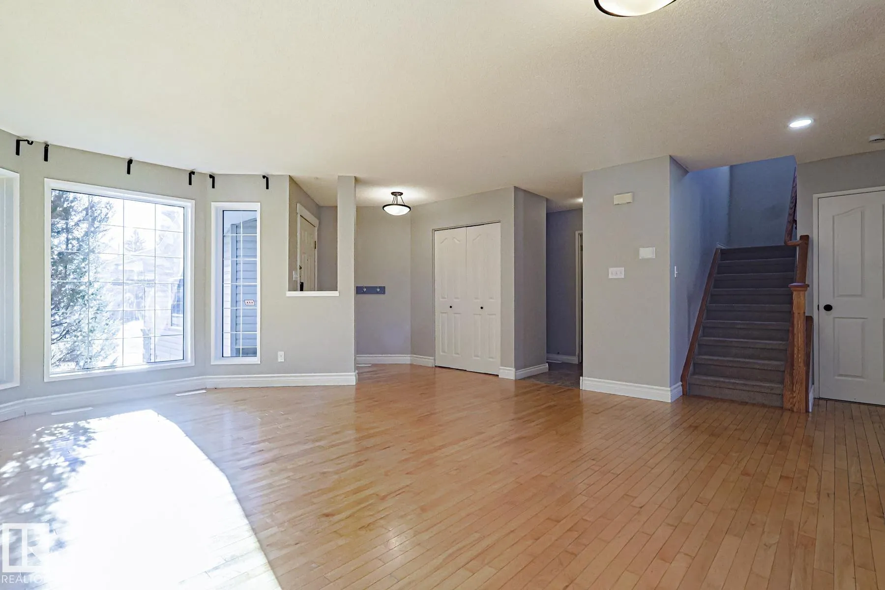 11 HIGH PARK Close