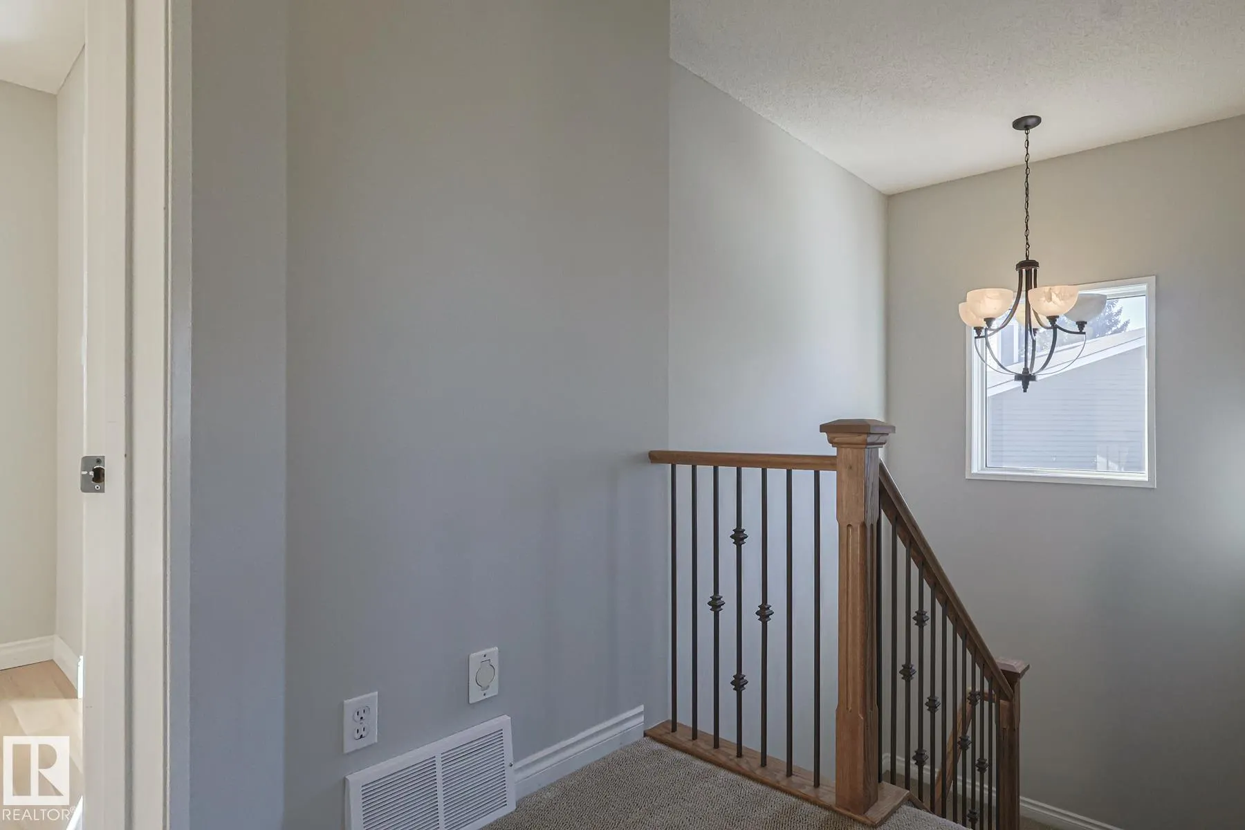 11 HIGH PARK Close