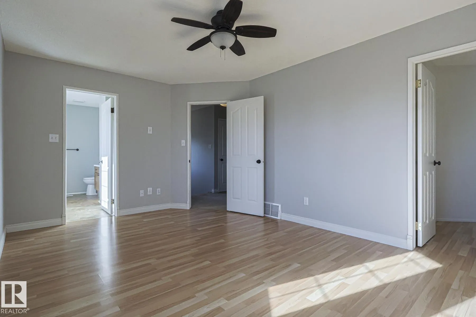 11 HIGH PARK Close