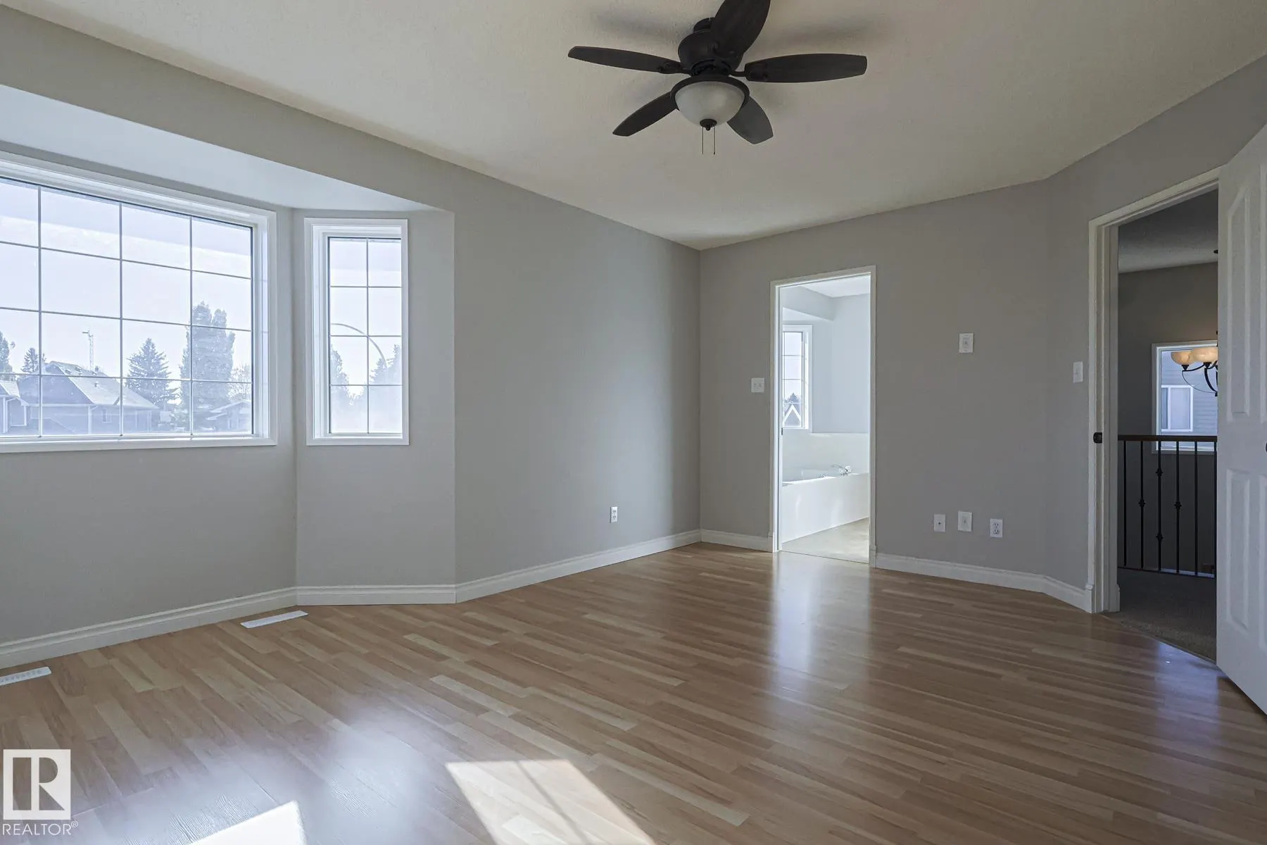 11 HIGH PARK Close