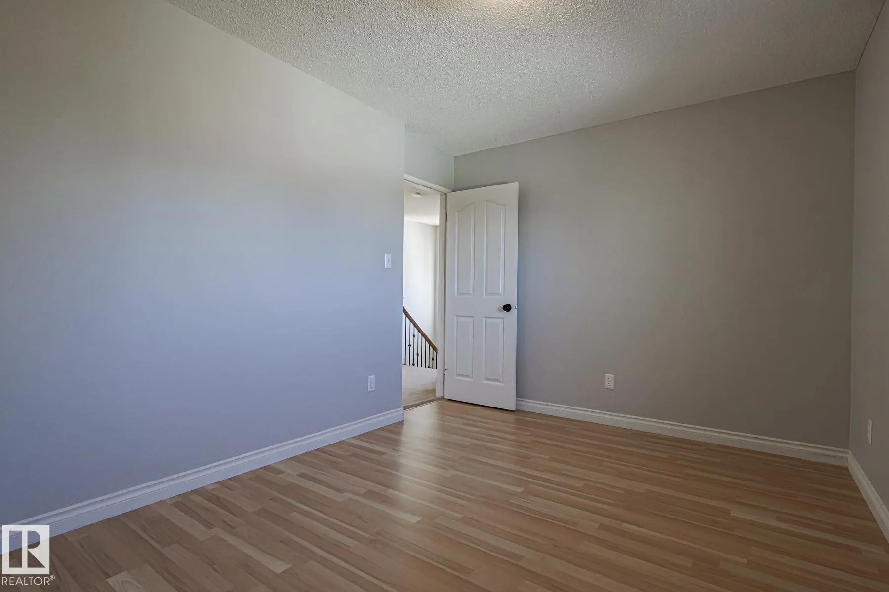 11 HIGH PARK Close
