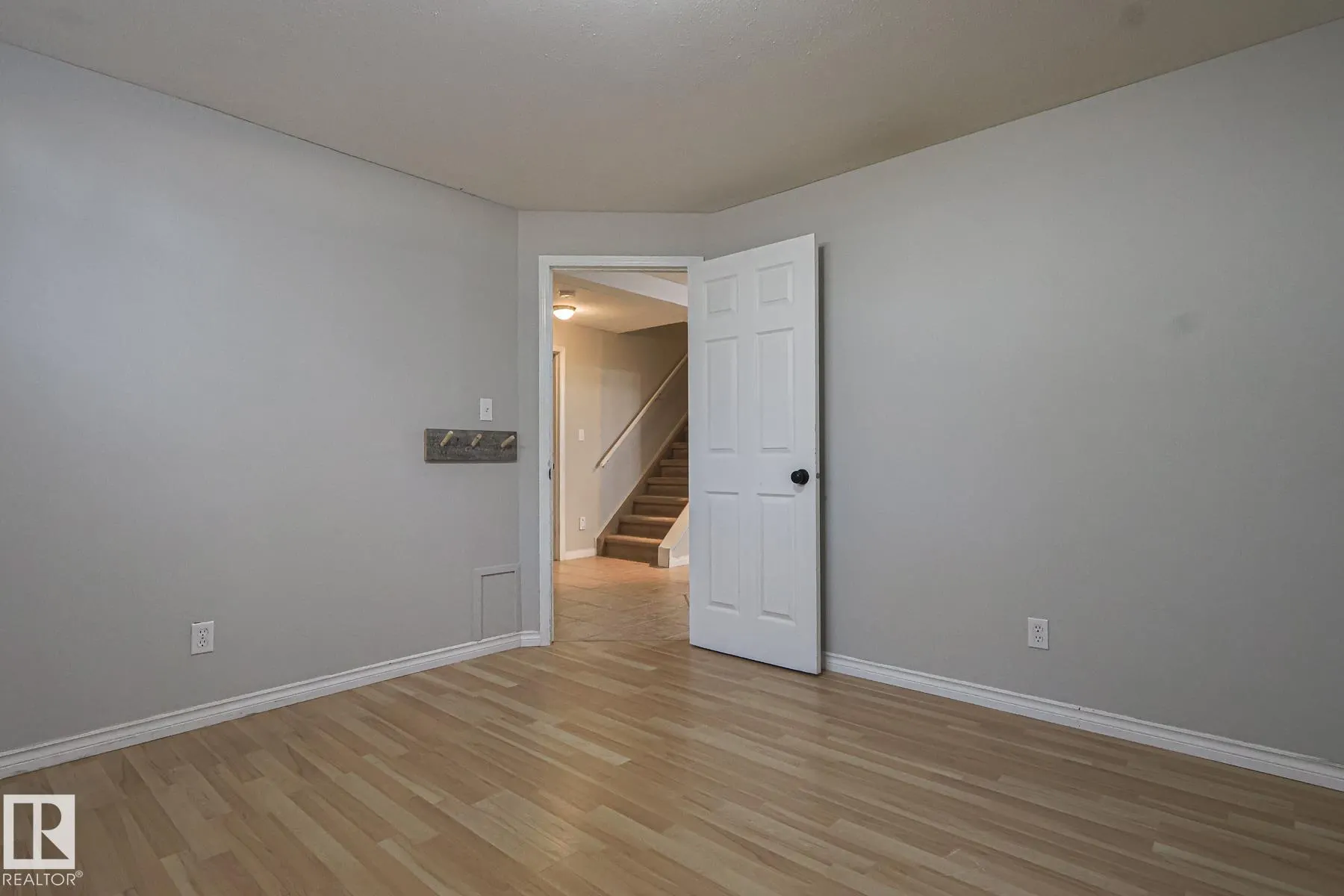 11 HIGH PARK Close