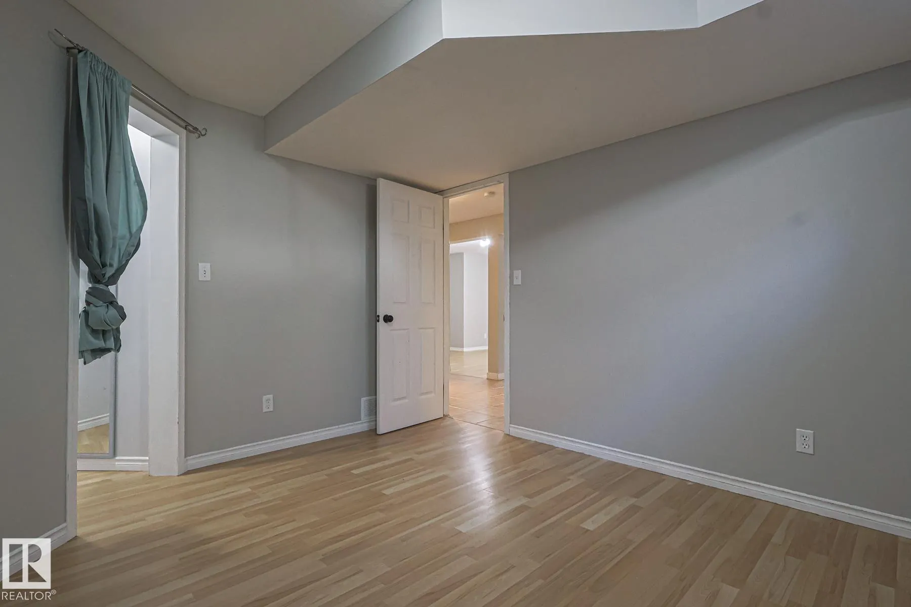 11 HIGH PARK Close