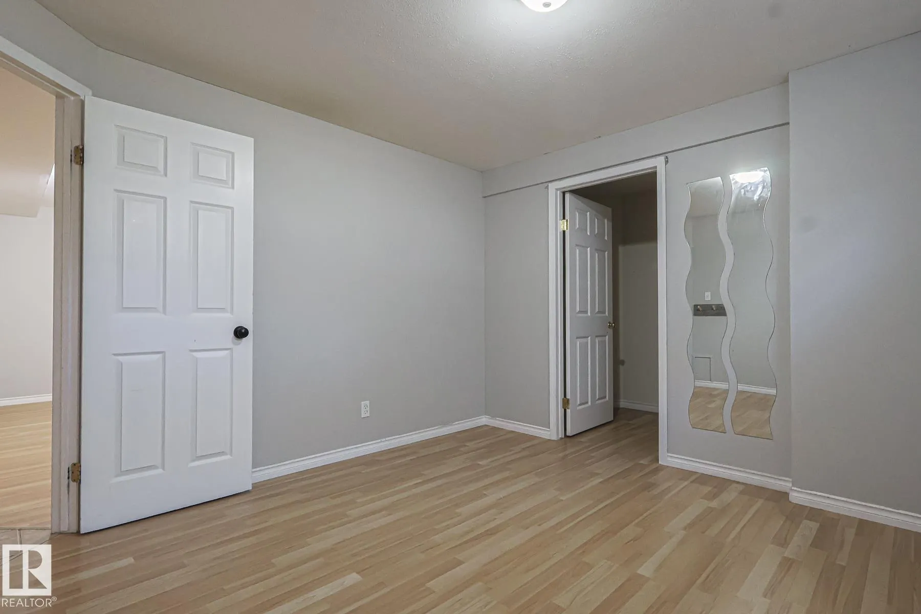 11 HIGH PARK Close