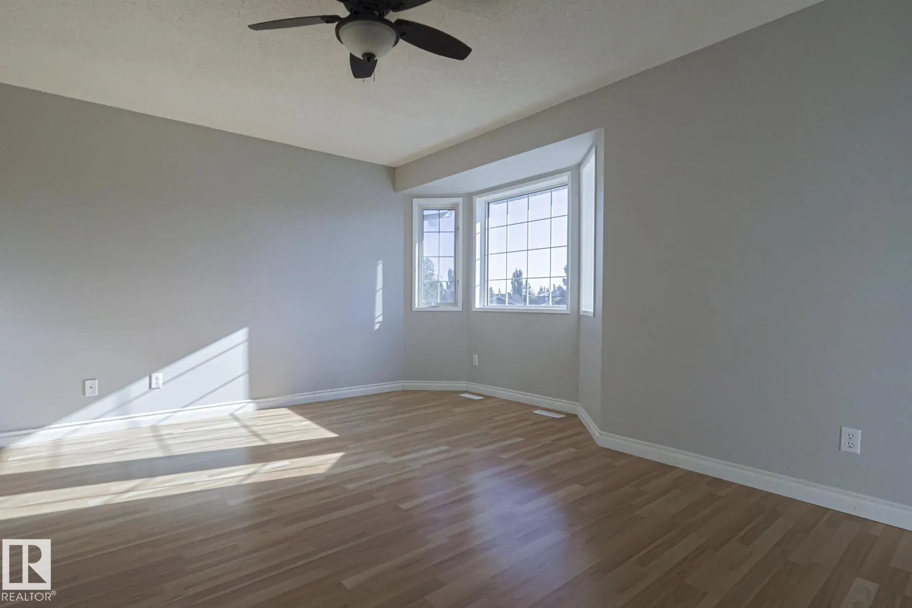 11 HIGH PARK Close
