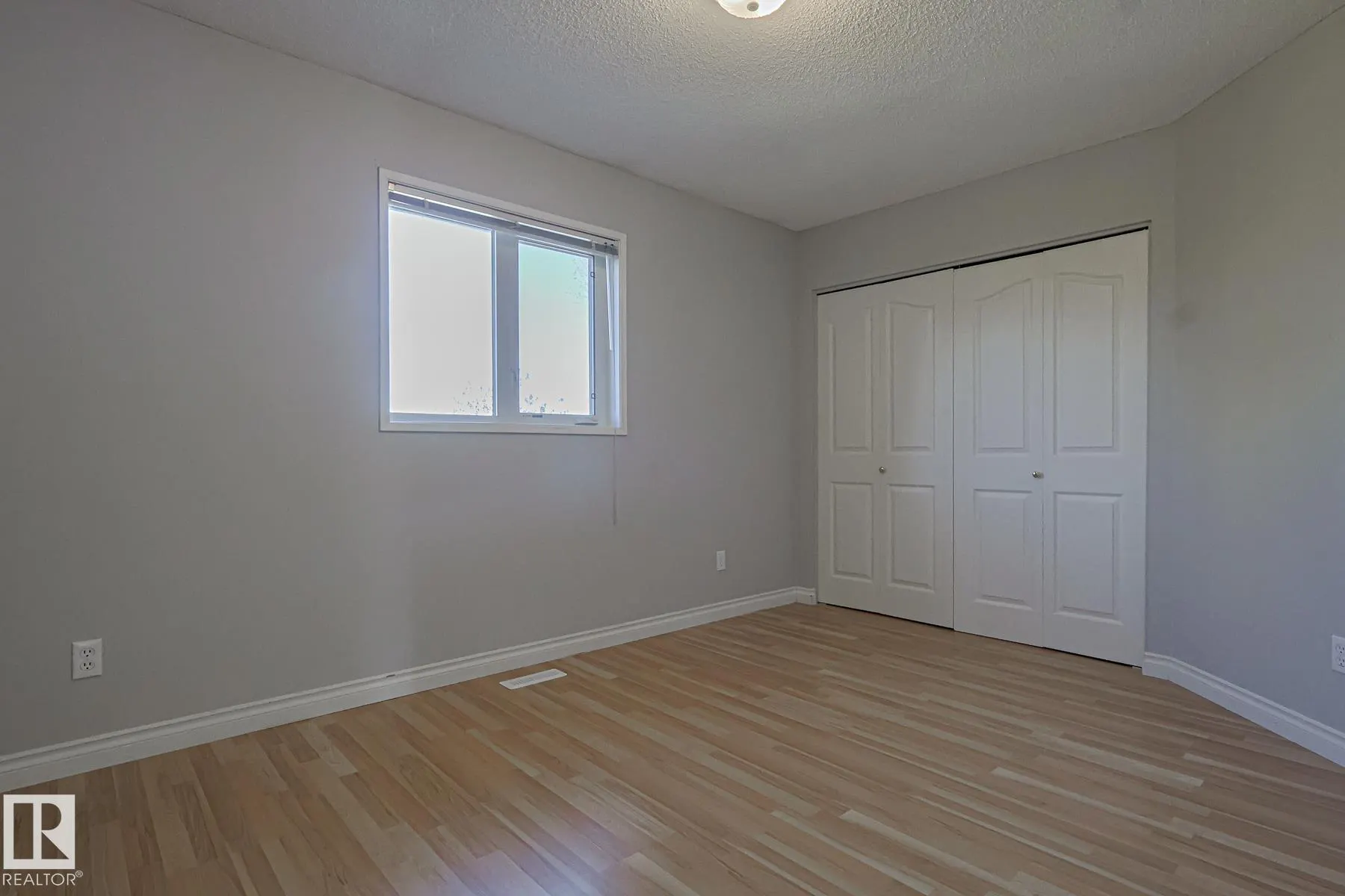 11 HIGH PARK Close