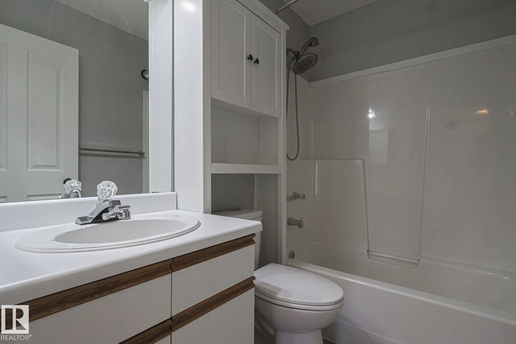 11 HIGH PARK Close