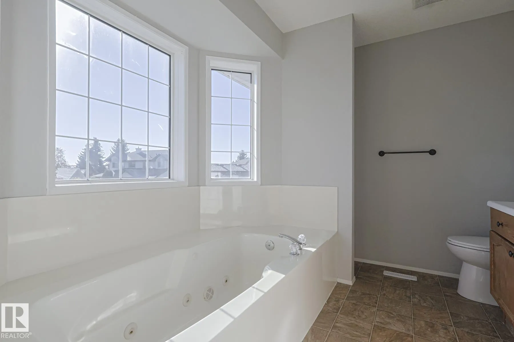 11 HIGH PARK Close