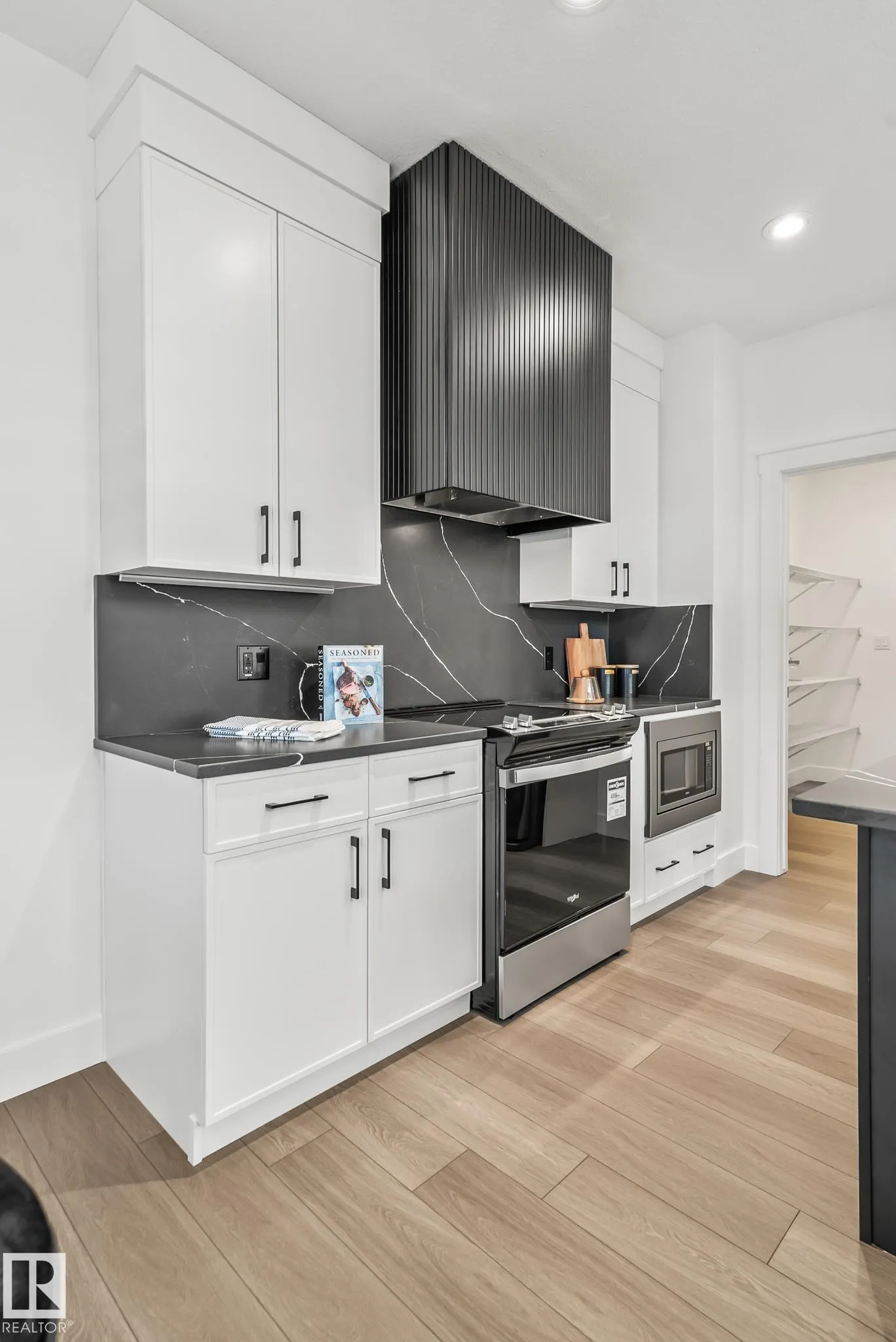 68 Fenwyck Boulevard