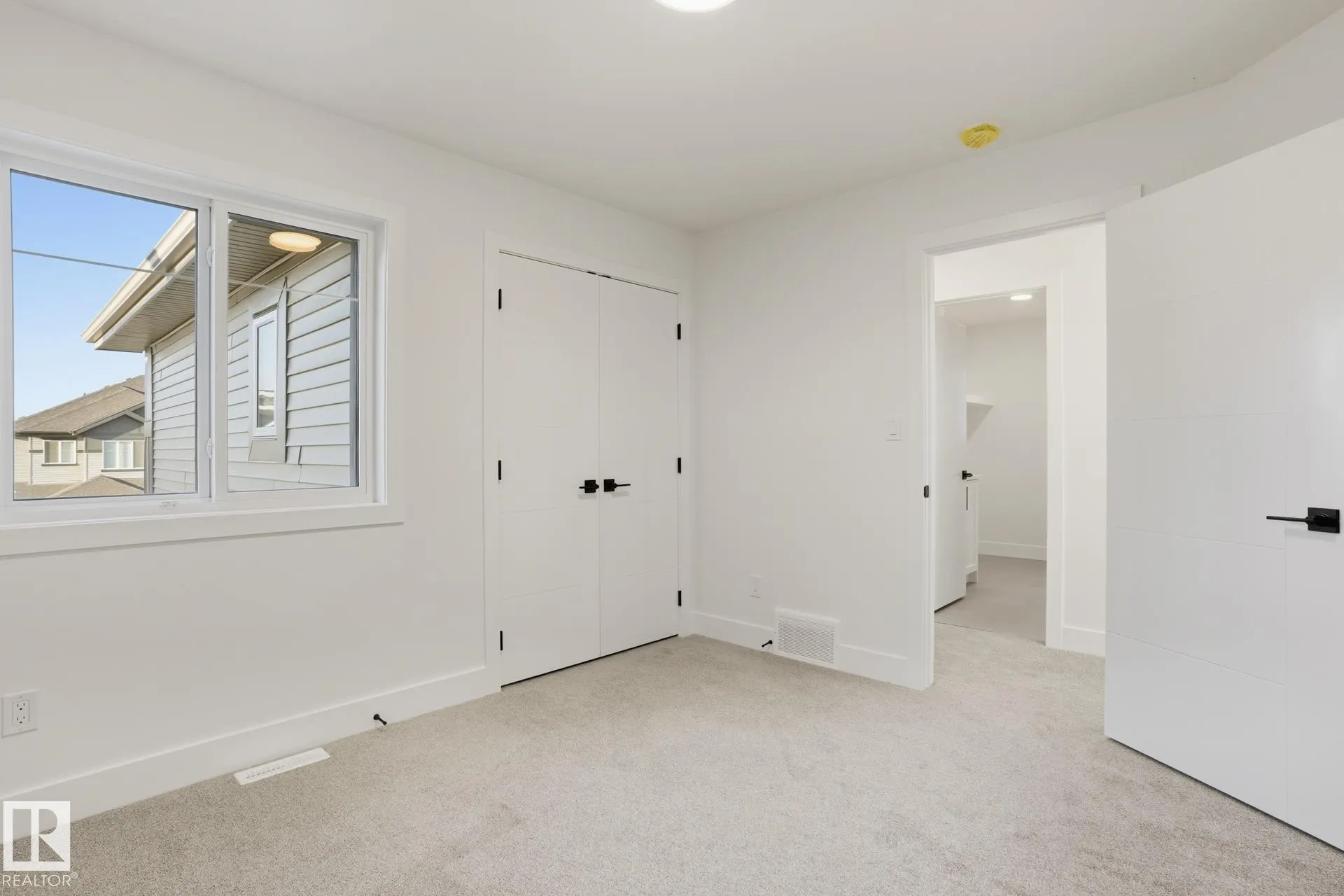 66 Hemingway Crescent