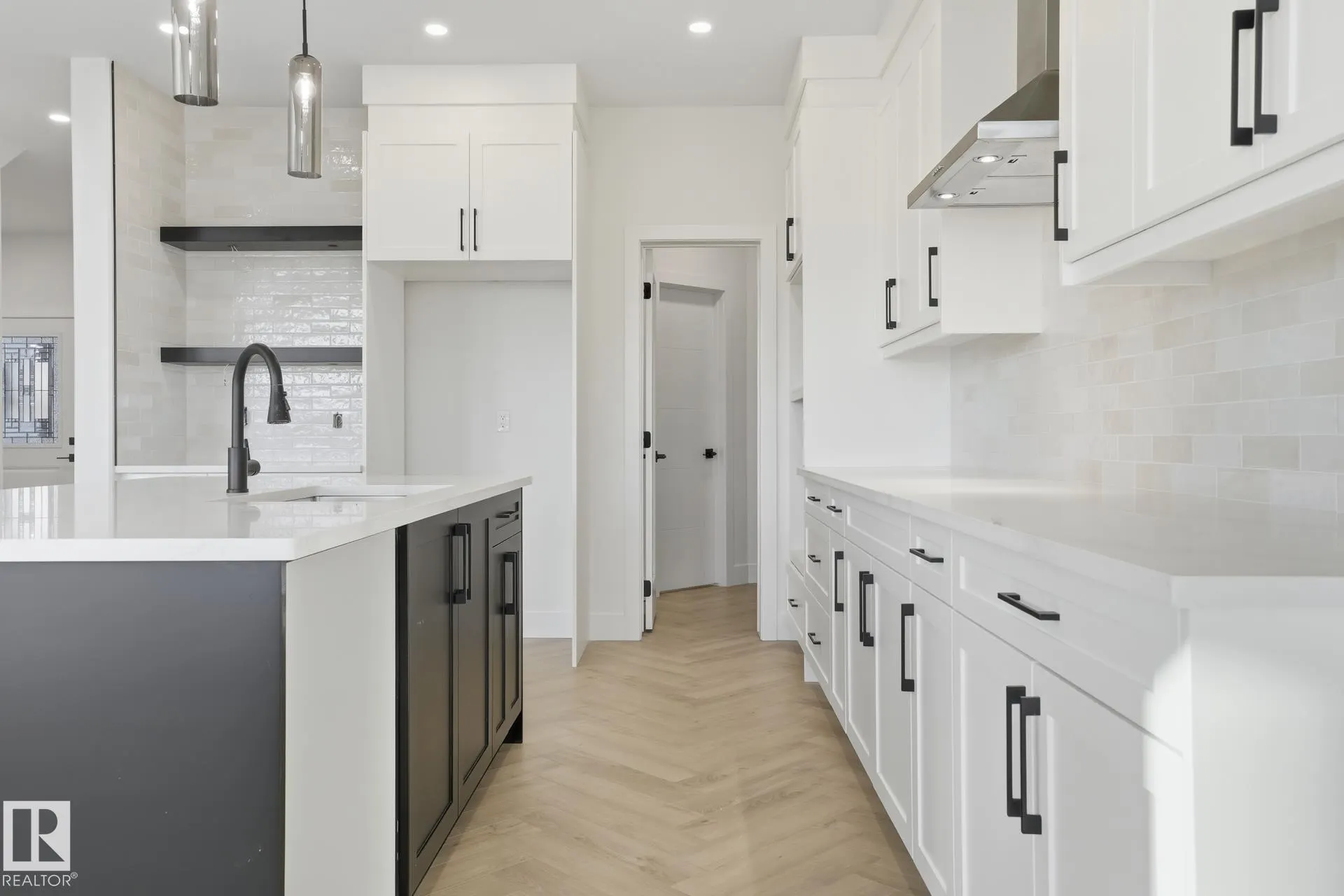 66 Hemingway Crescent