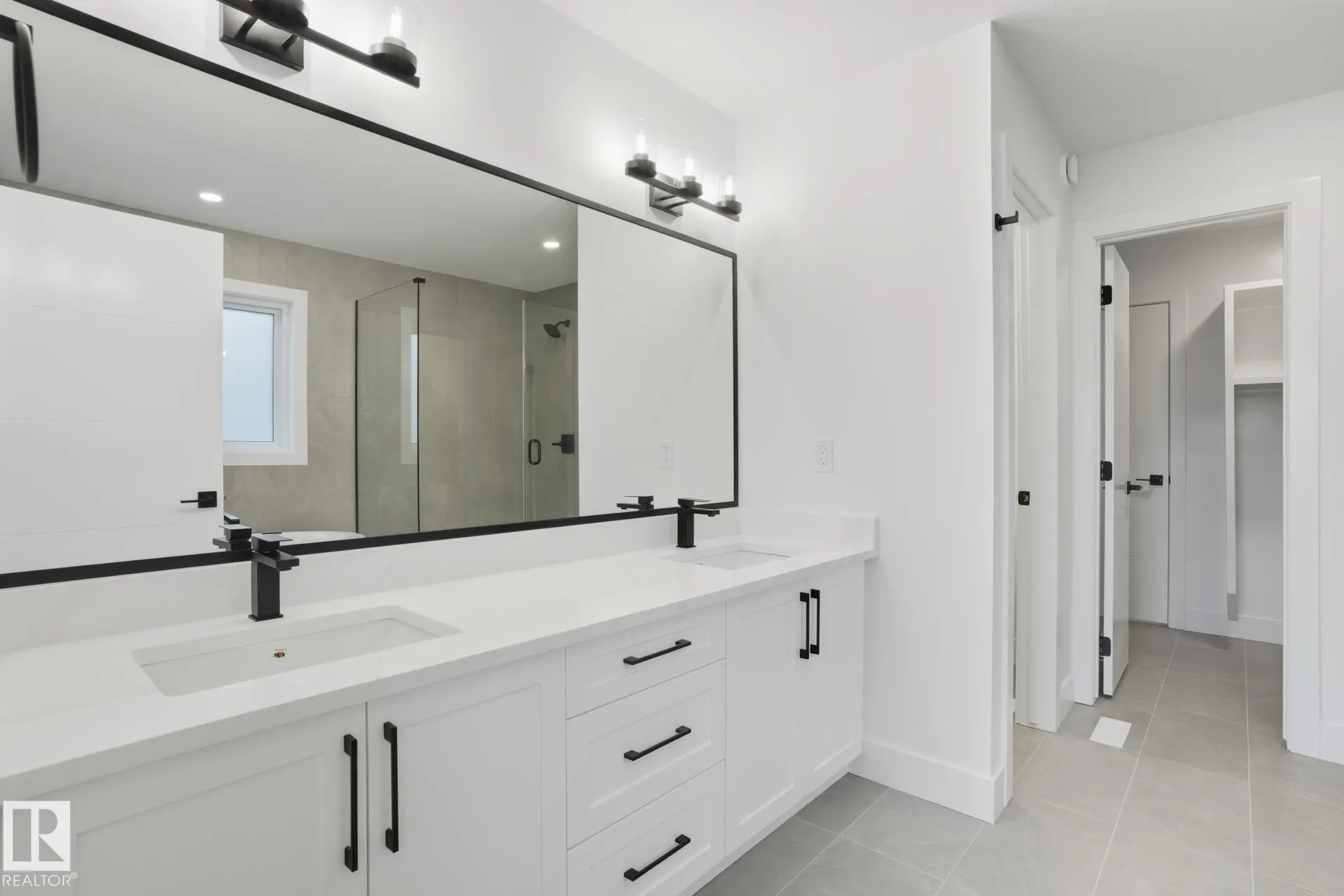 66 Hemingway Crescent