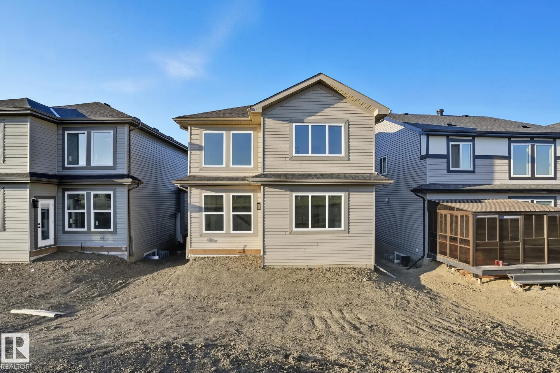 66 Hemingway Crescent