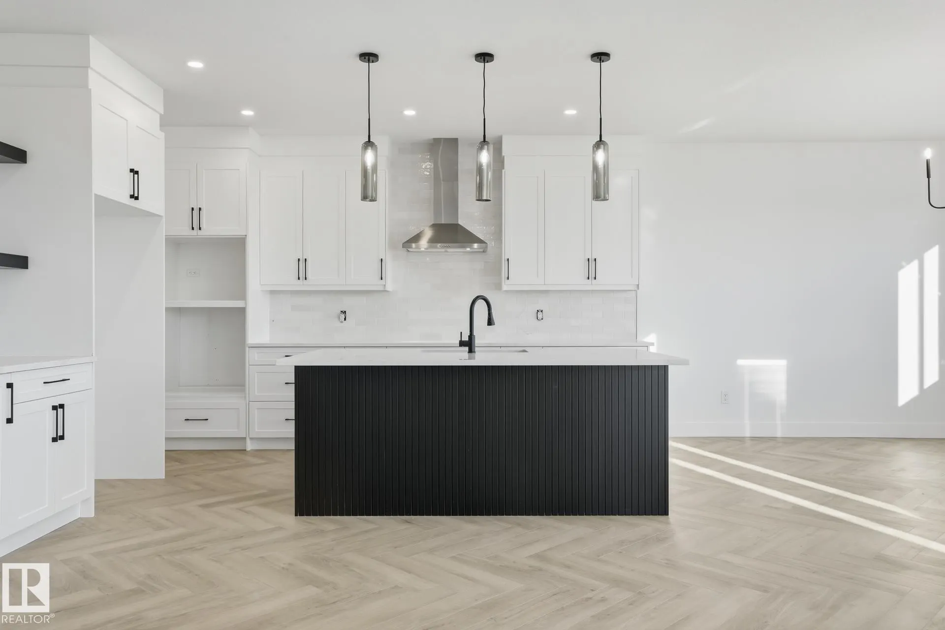 66 Hemingway Crescent