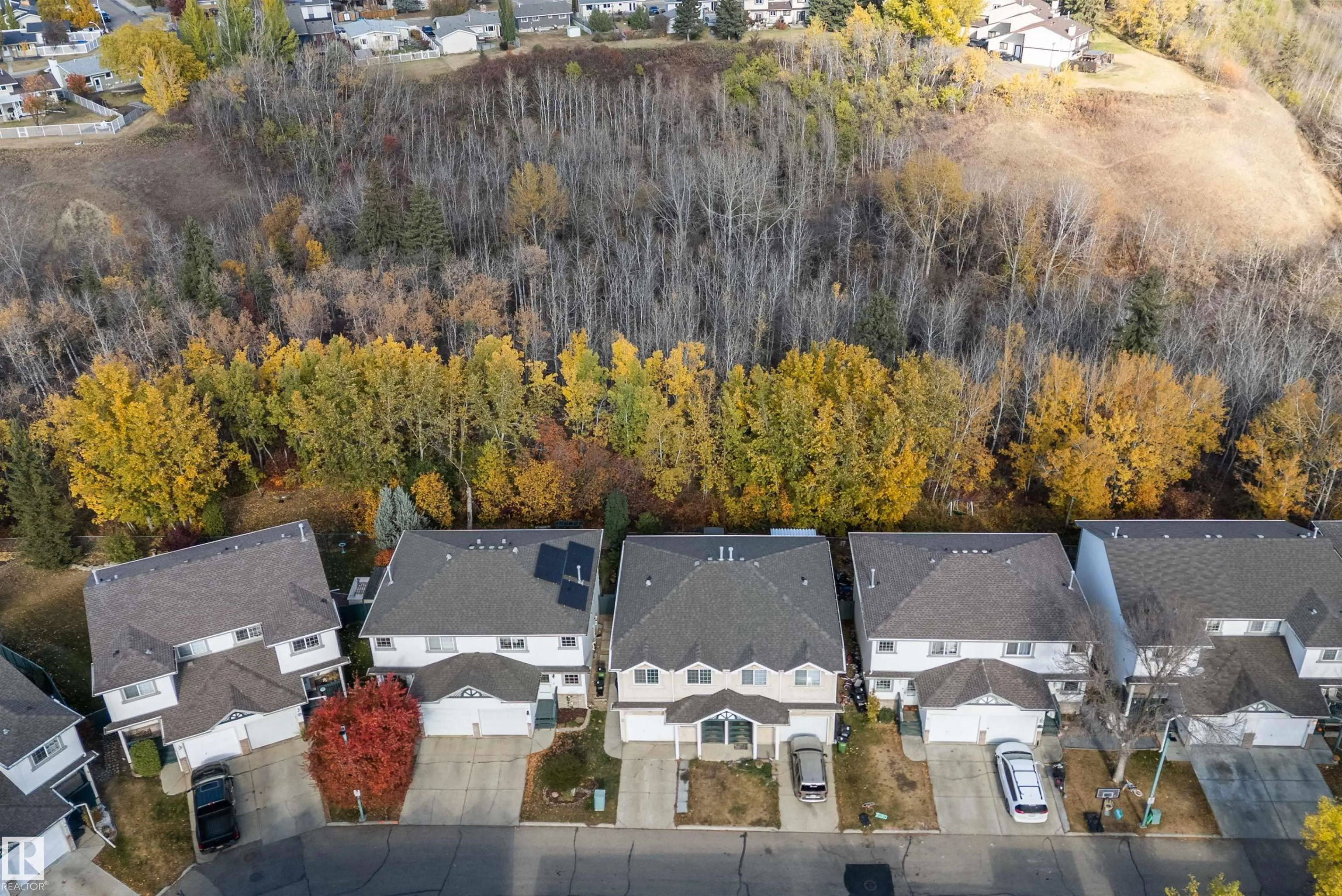 300 HOOPER Crescent