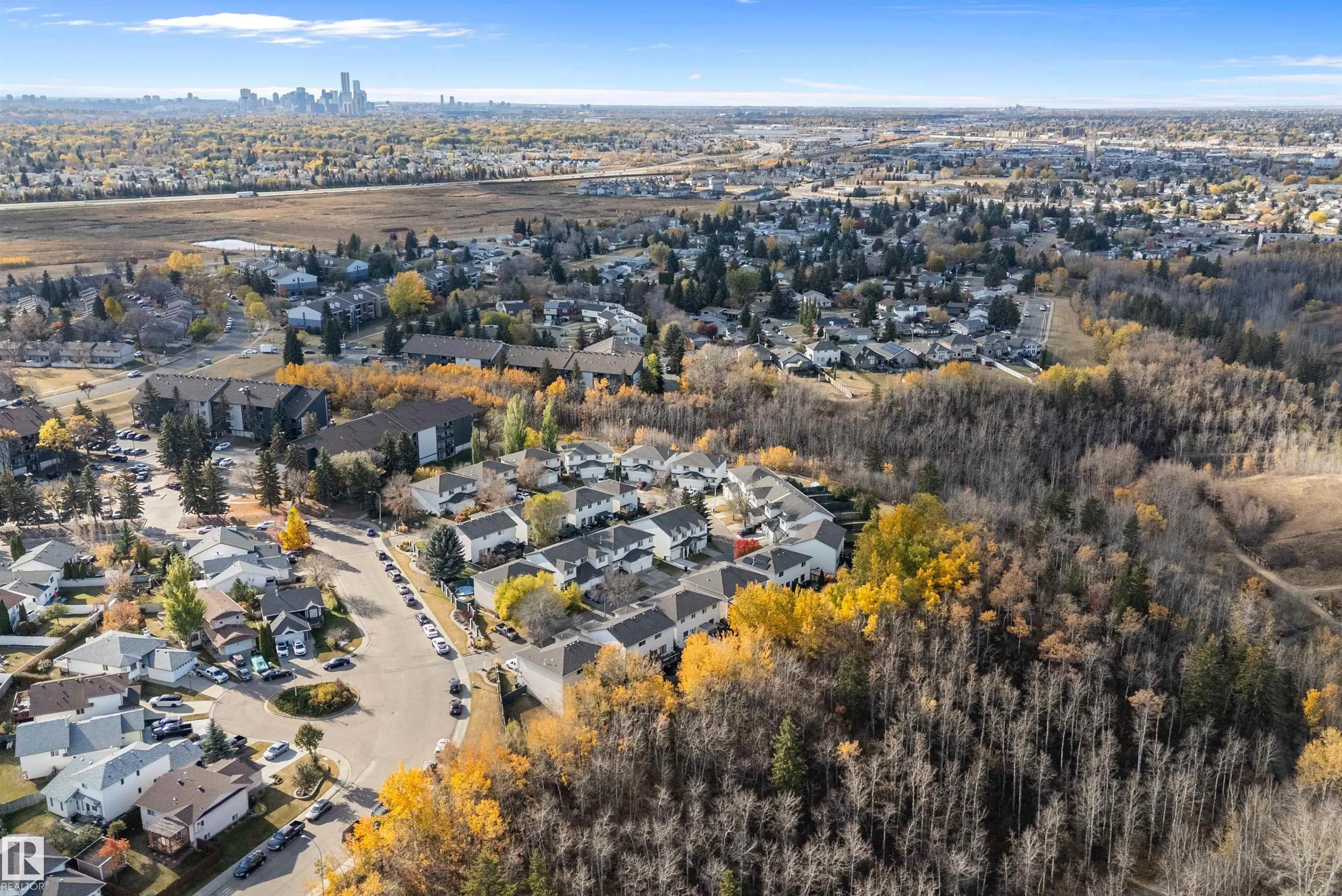 300 HOOPER Crescent