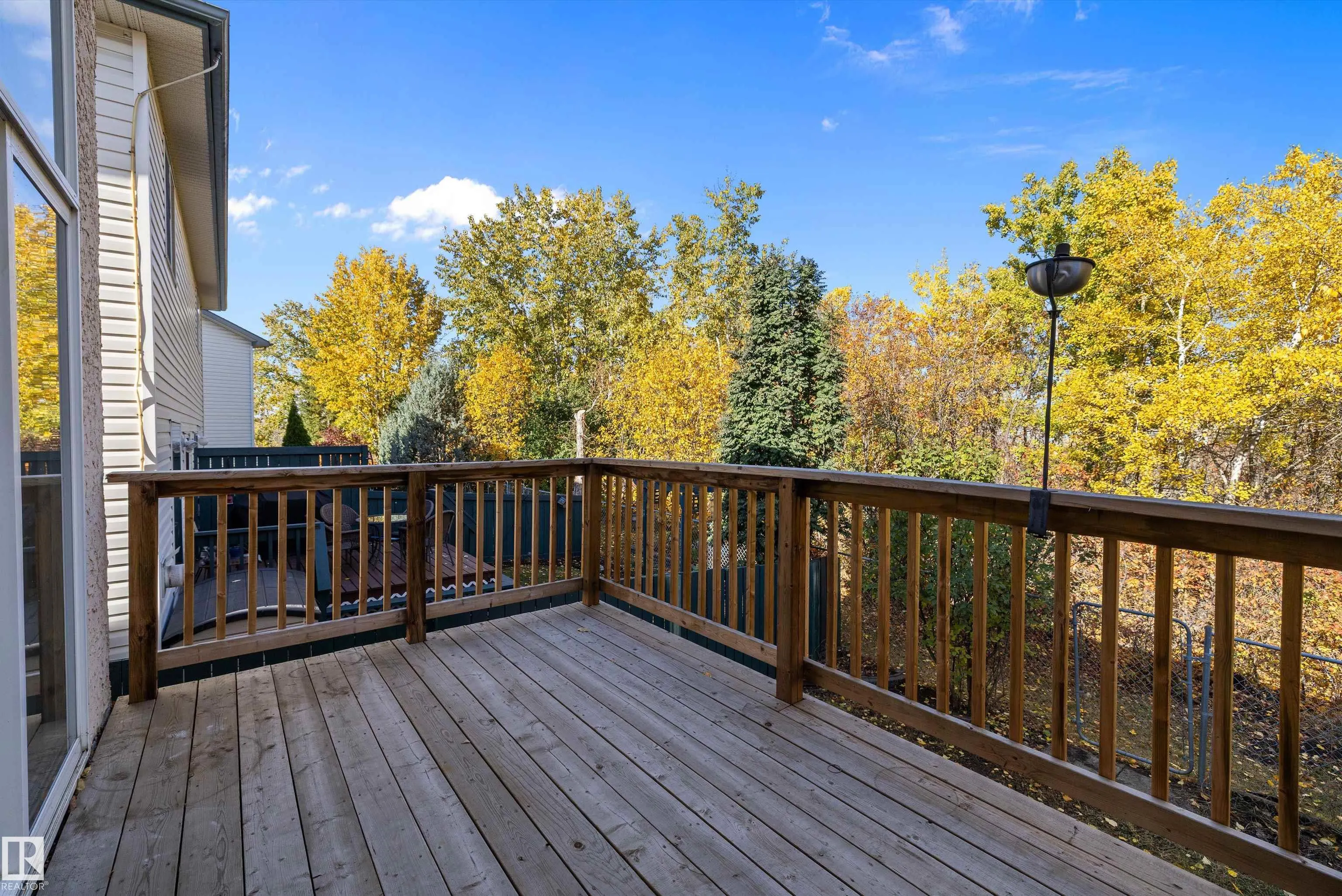 300 HOOPER Crescent