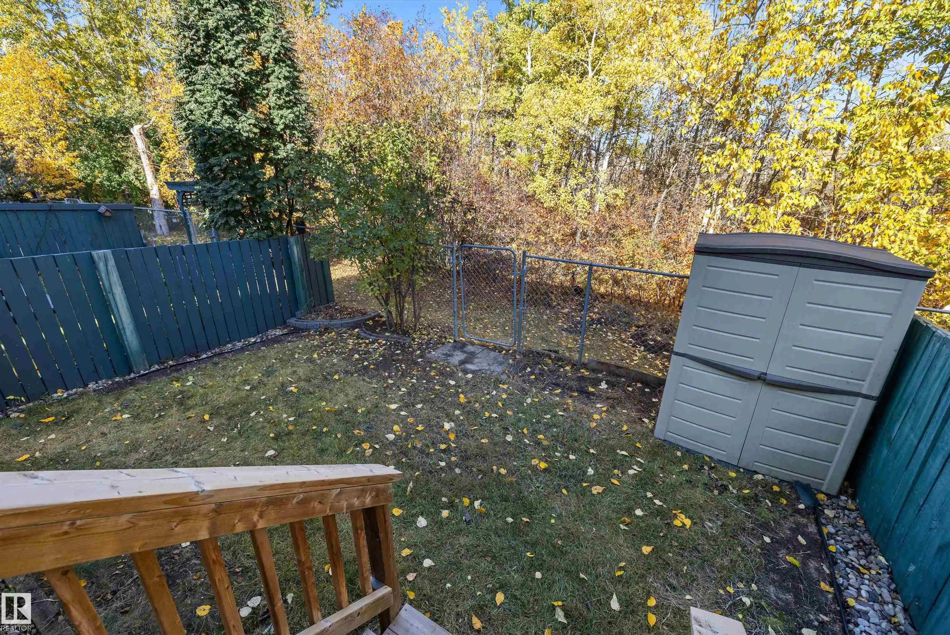 300 HOOPER Crescent
