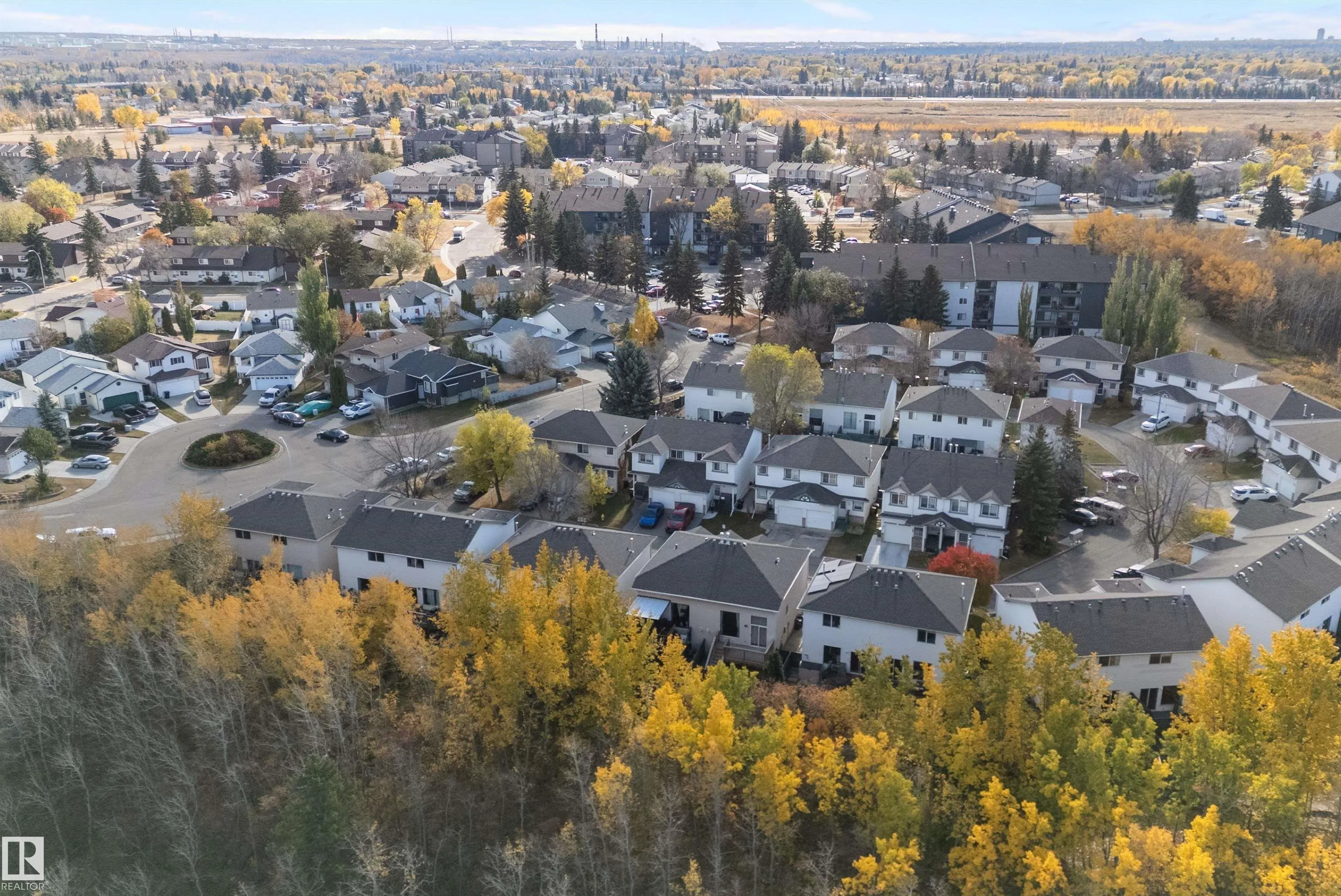 300 HOOPER Crescent